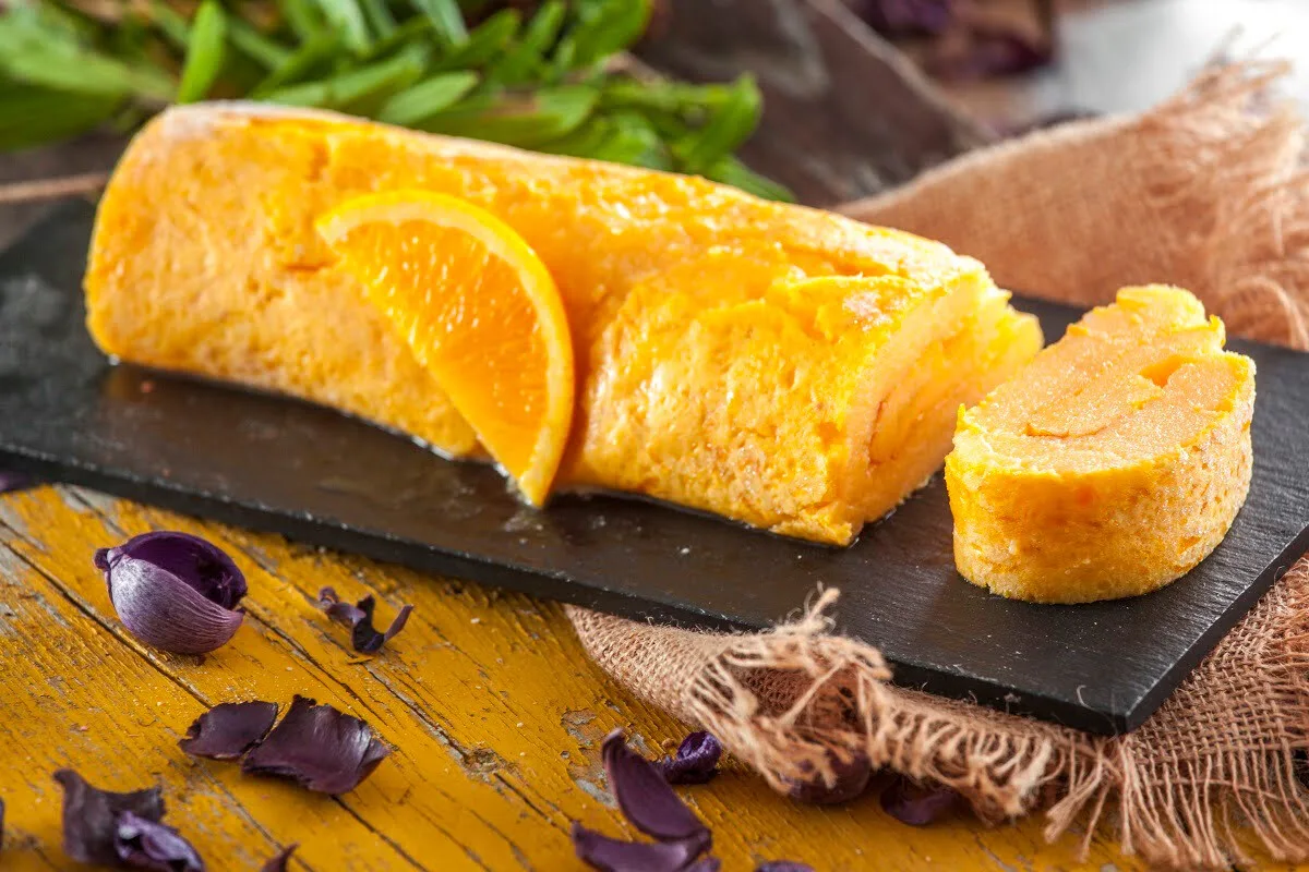 Torta molhadinha de laranja