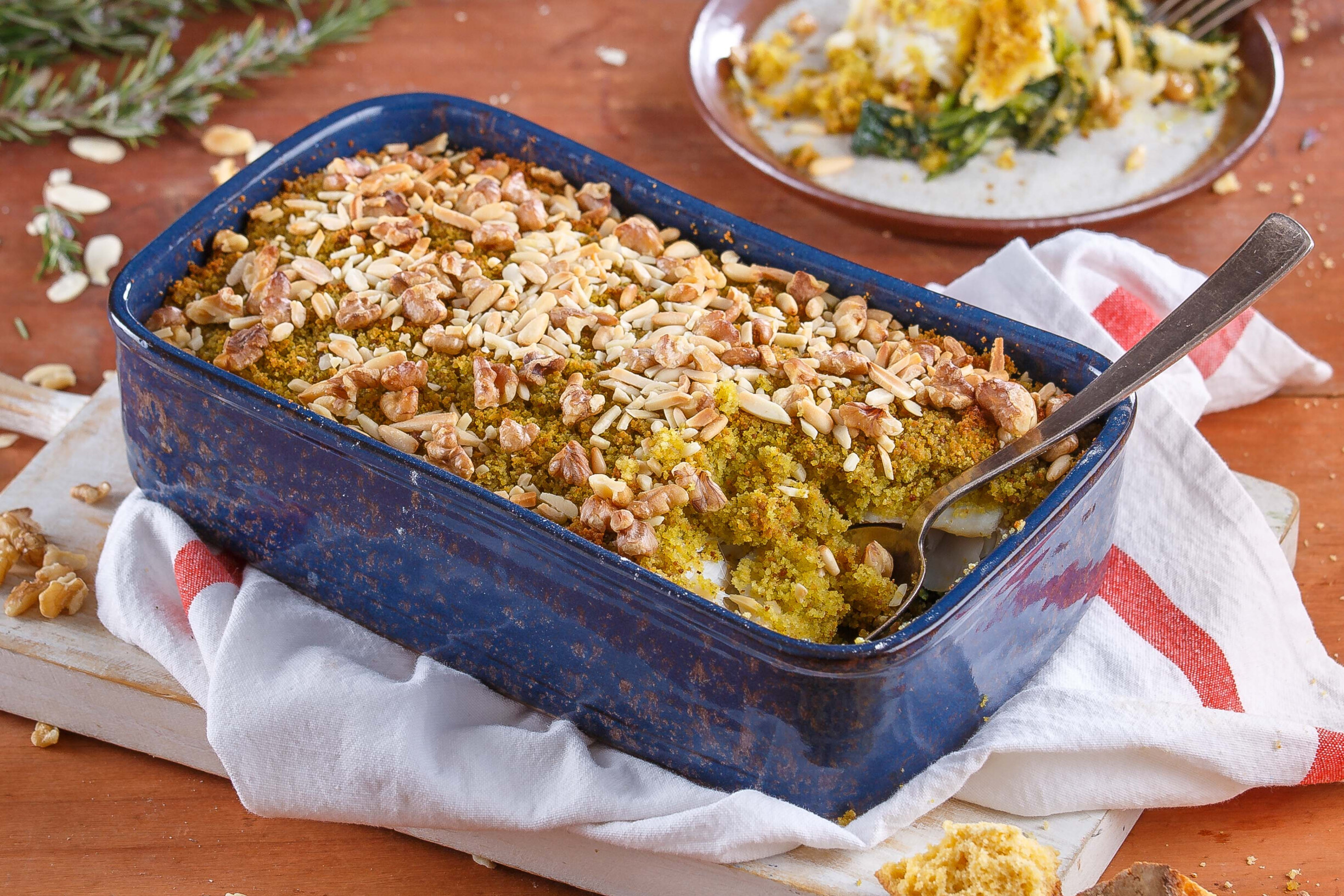 Tabuleiro de bacalhau com frutos secos