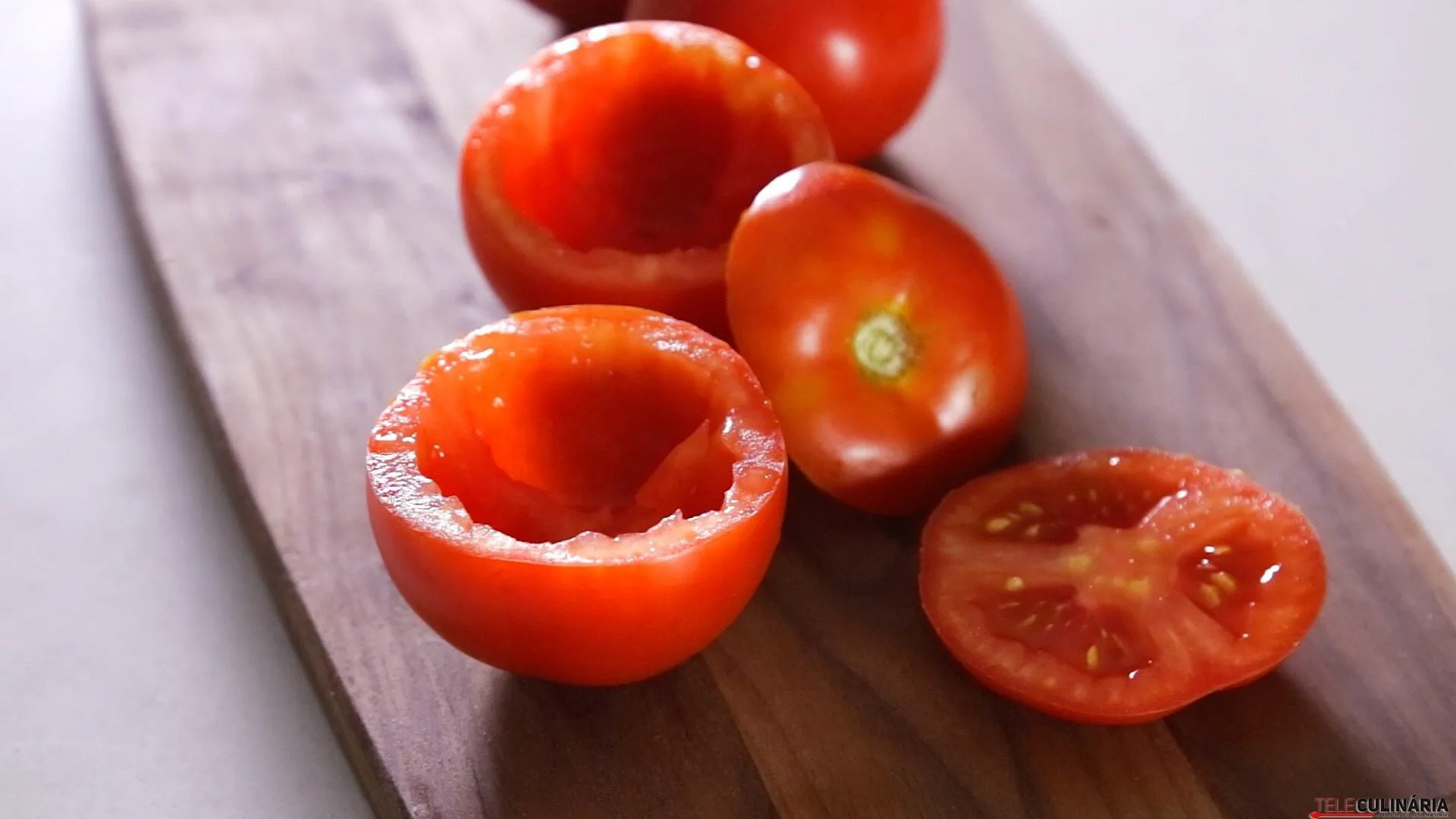 Preparar tomate para rechear