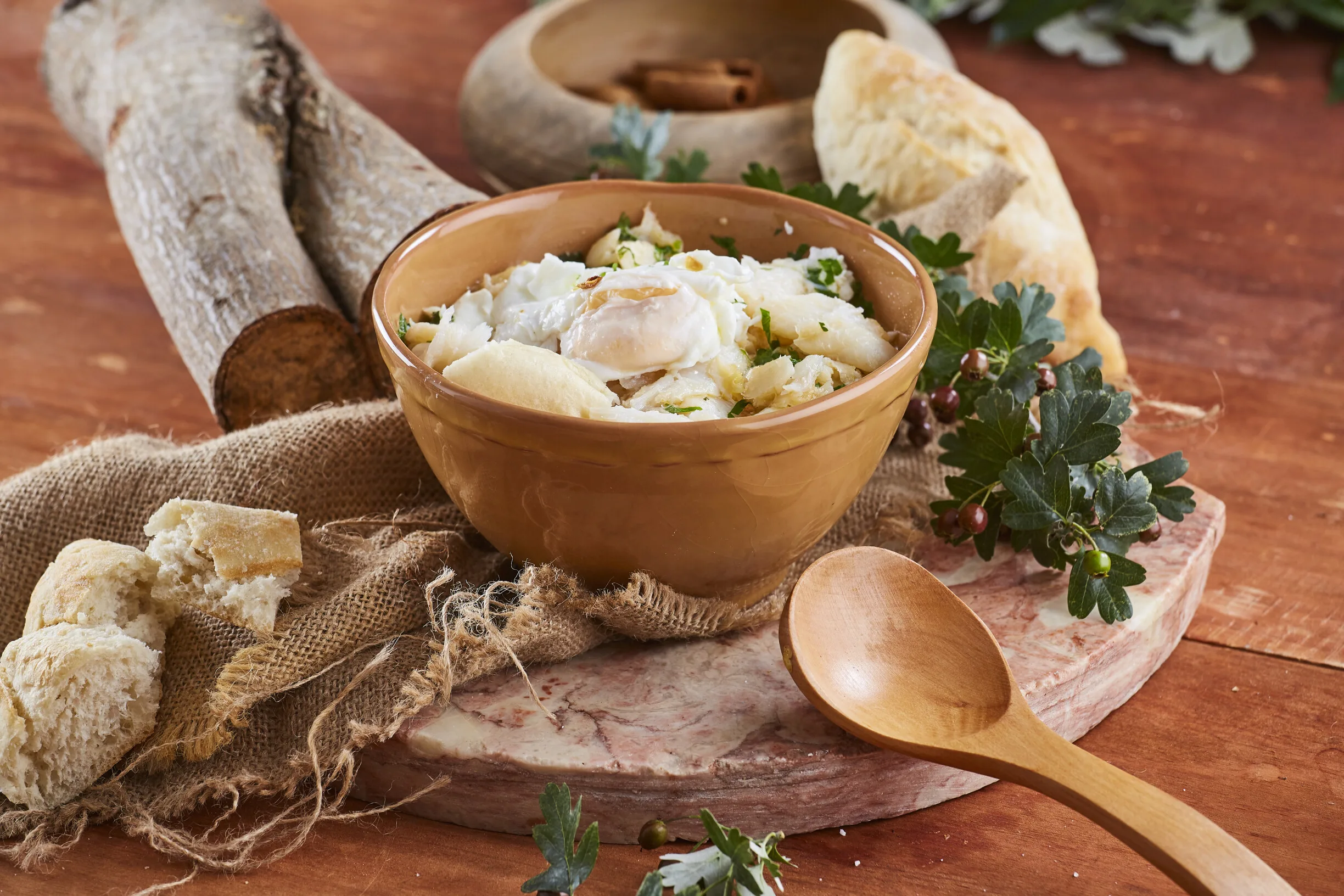 Sopa de bacalhau à alentejana