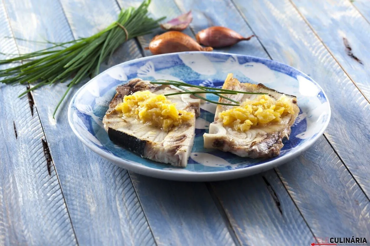 Espadarte com chutney (video)