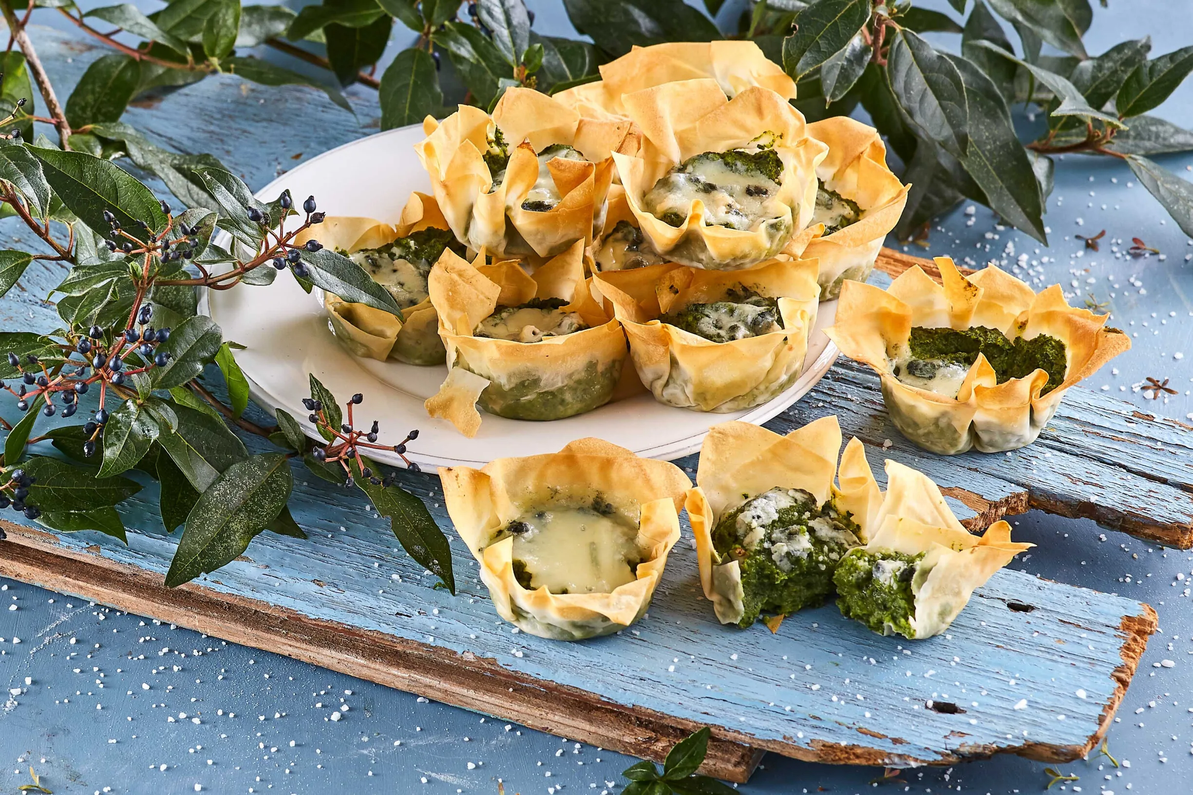 Tarteletes de esparregado e queijo azul