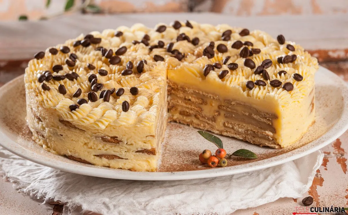 Bolo de bolacha tradicional