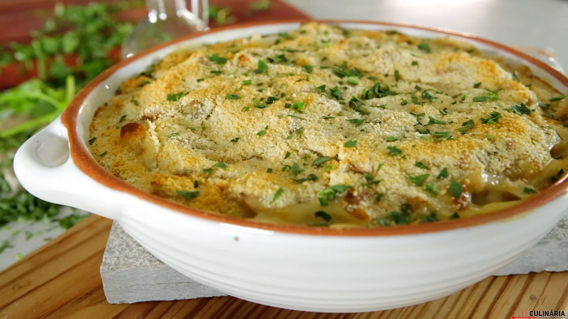 Bacalhau com alheira gratinado