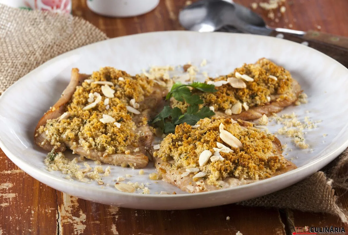 Bifinhos de peru com crosta de ervas