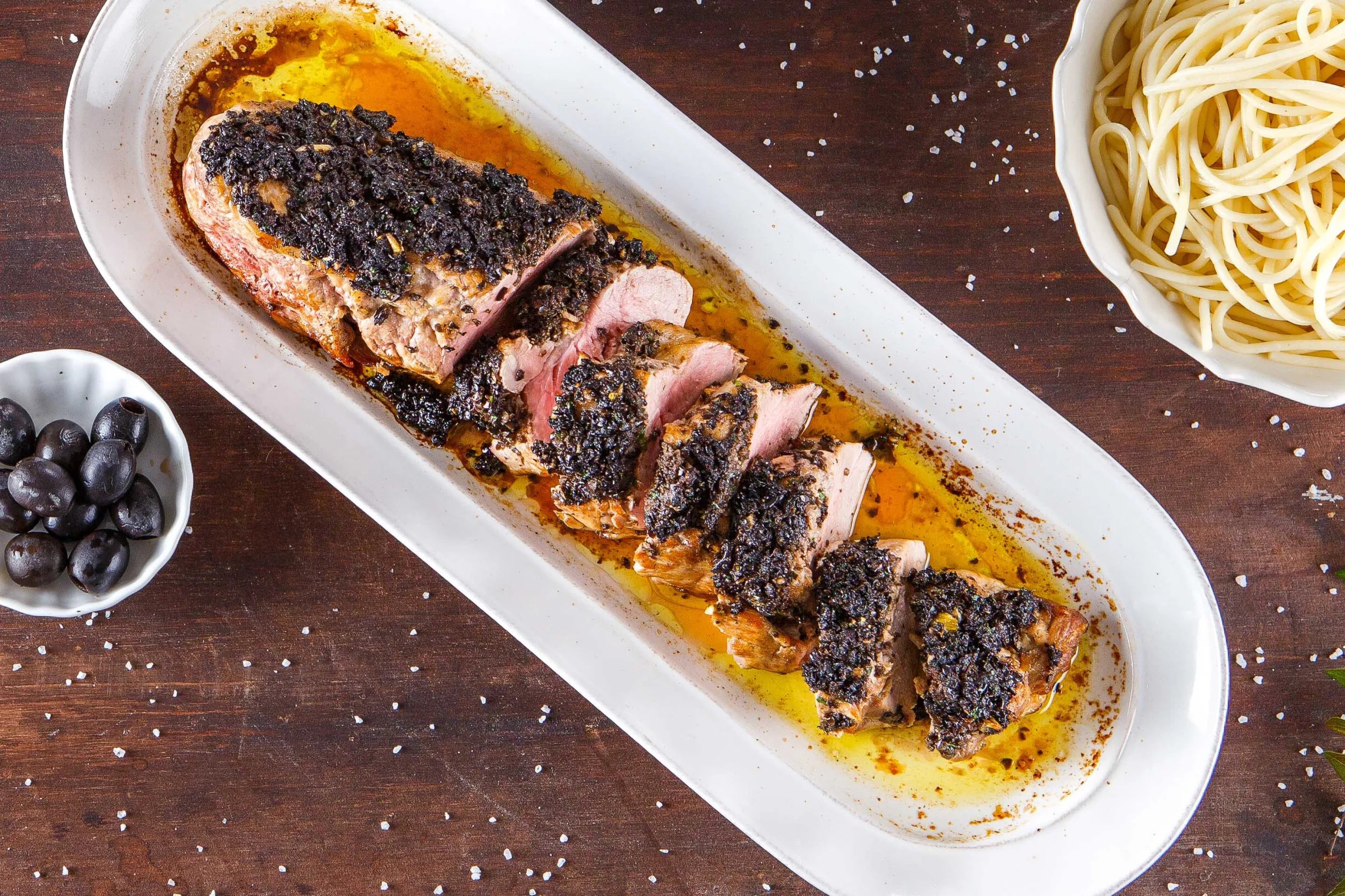 Lombinho de porco com crosta de azeitonas