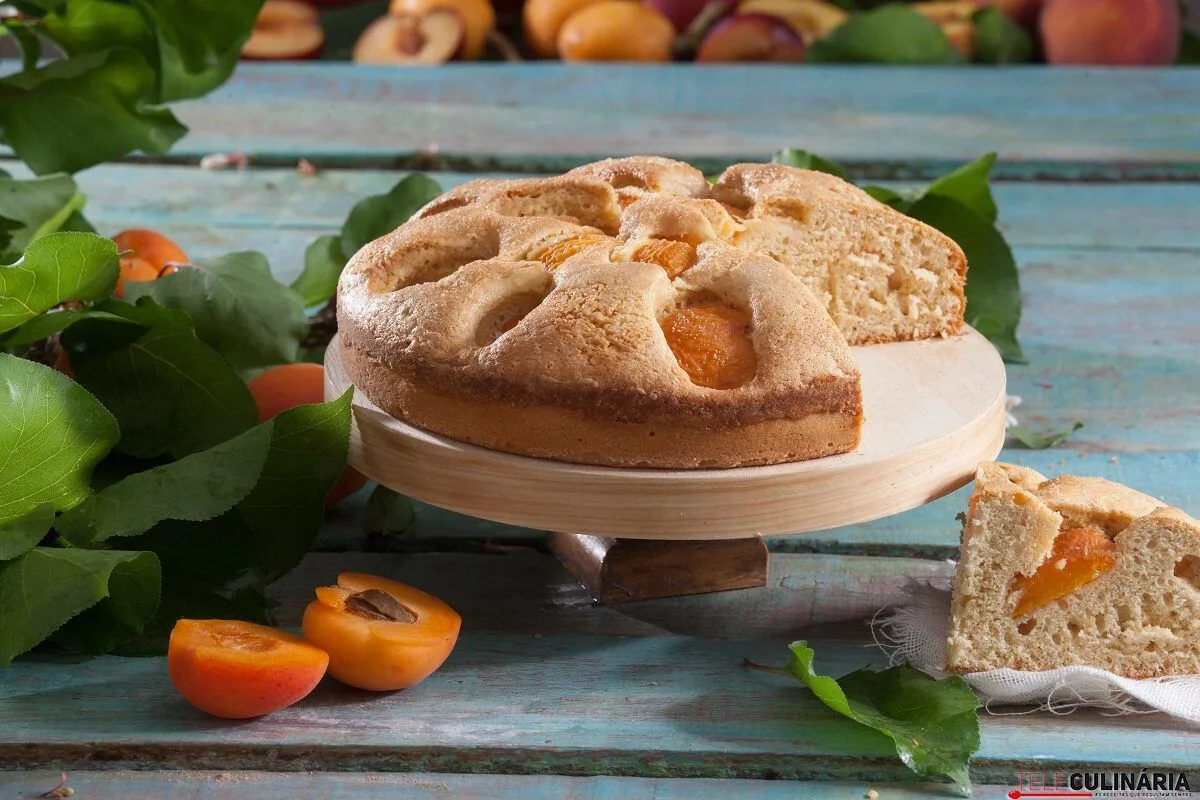 Bolo de alperces frescos