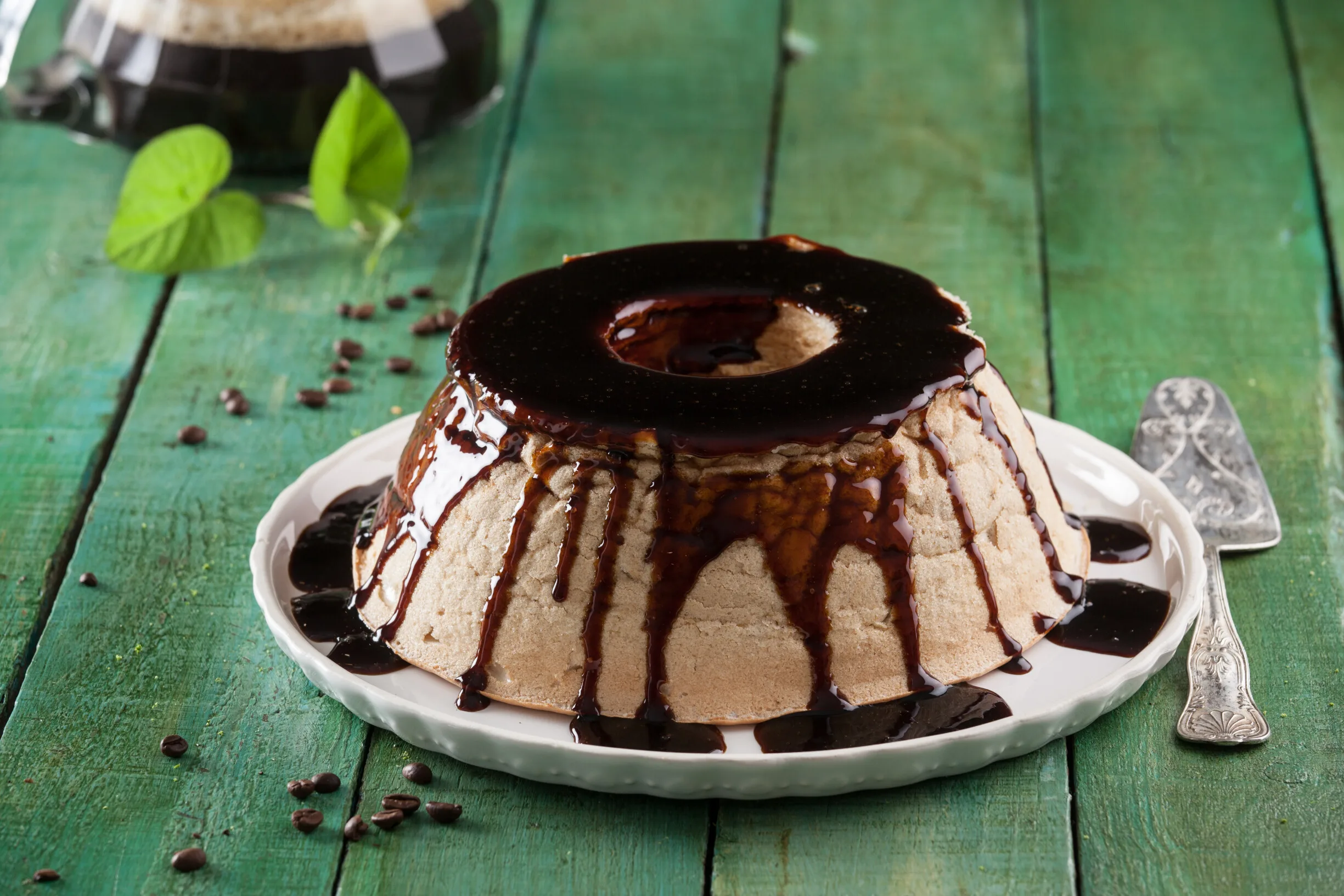 Pudim de claras com molho de café