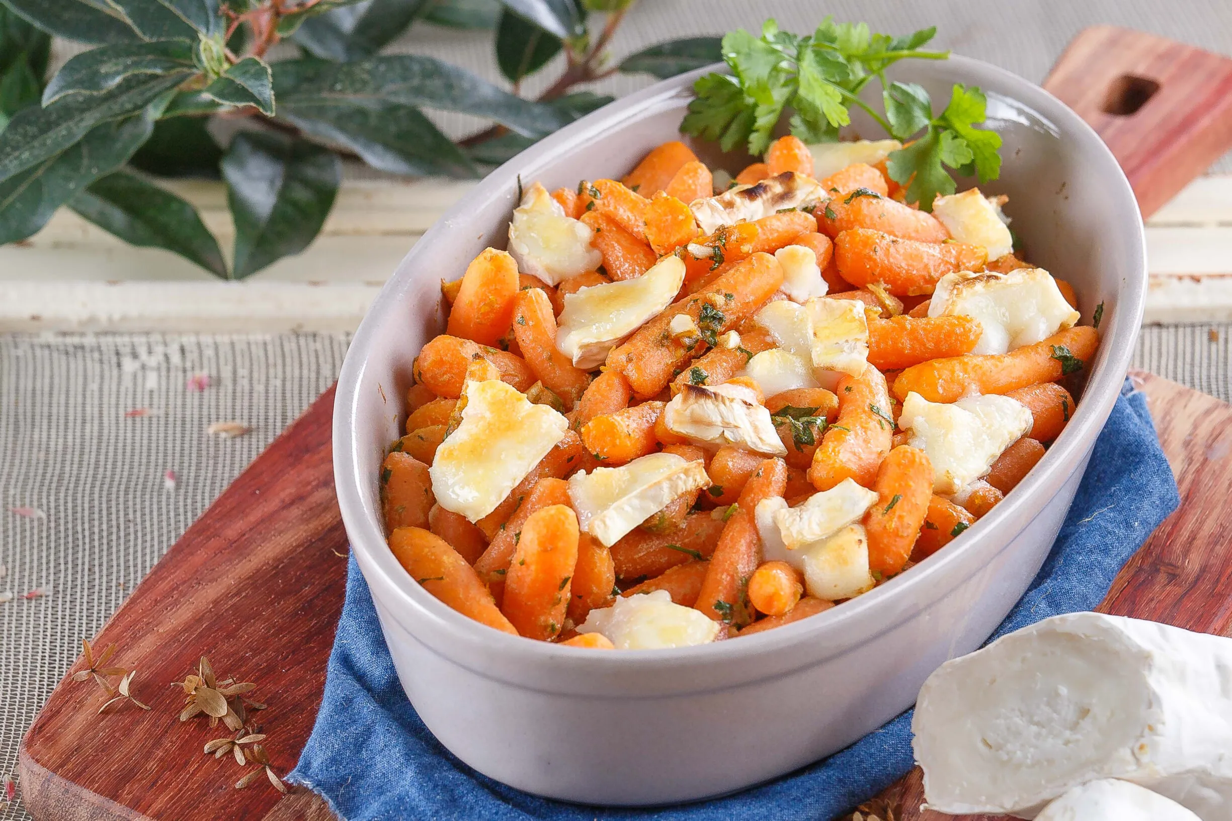 Cenouras assadas com queijo