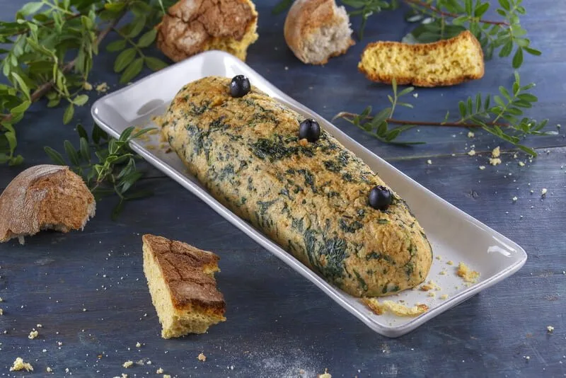 Migas de broa com couve-galega