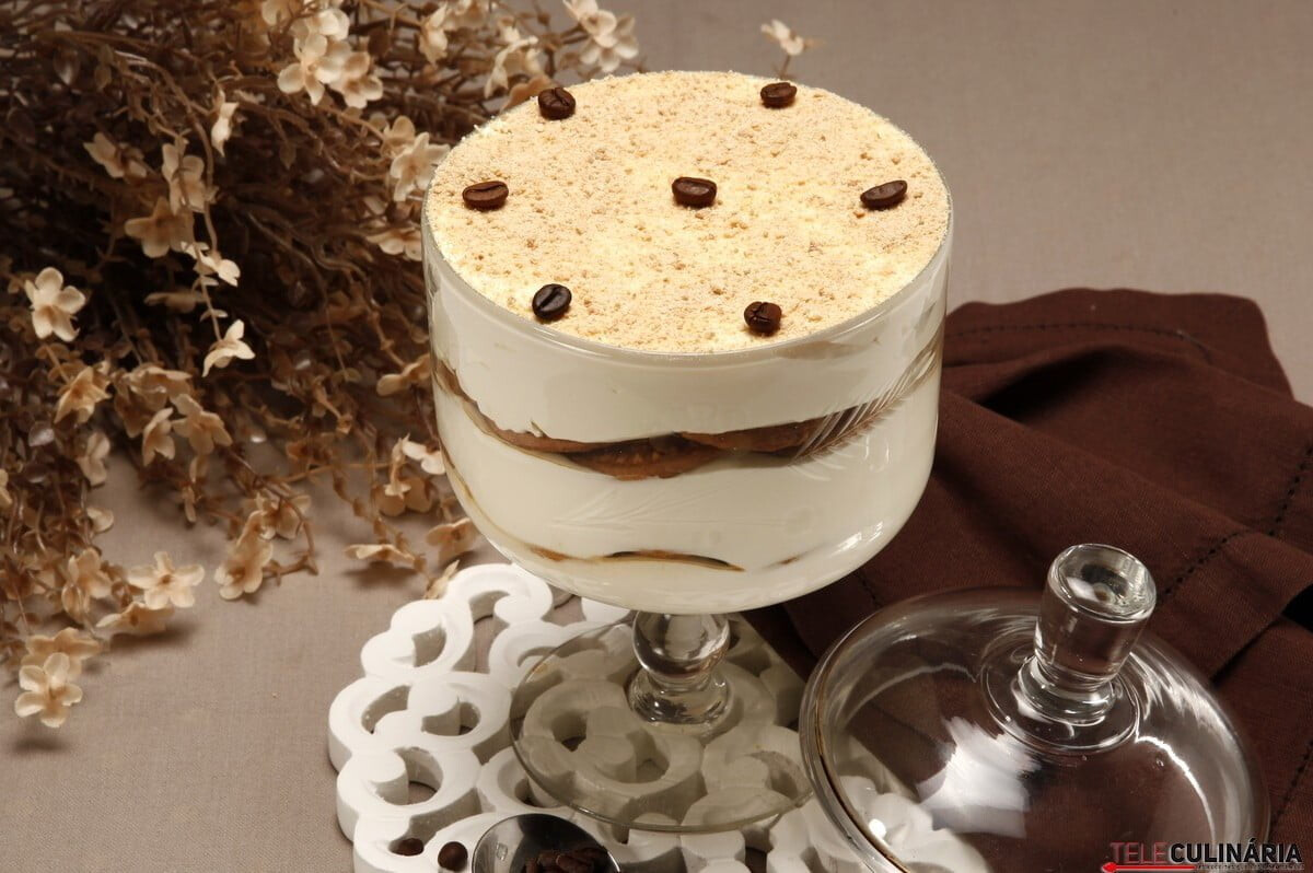 Doce de natas com café