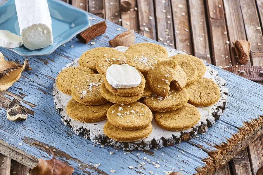 Bolachas salgadas de tomate seco