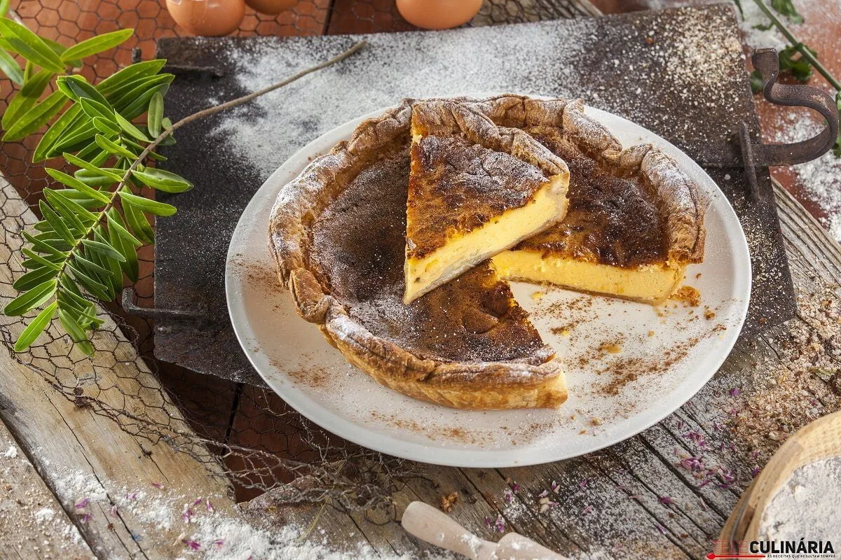 Tarte folhada de natas e leite condensado
