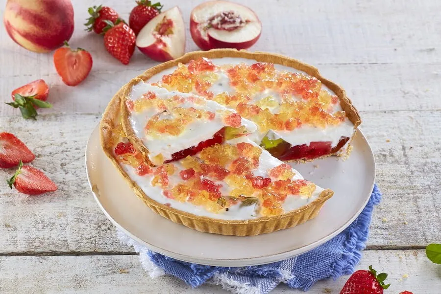 Tarte de iogurte com mosaico de gelatina
