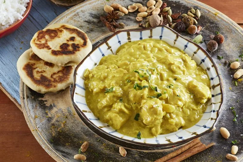 Frango com molho de coco