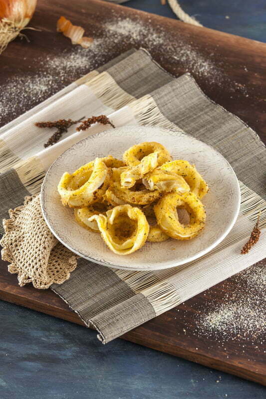 Anéis de cebola com queijo