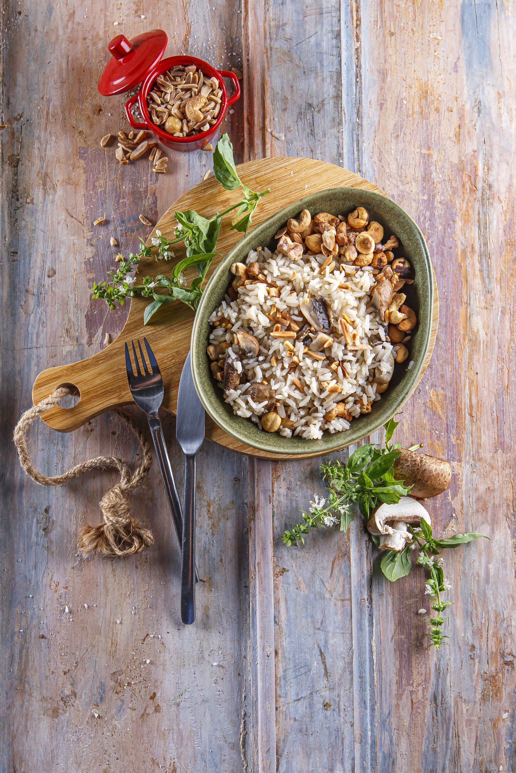 Arroz de cogumelos com frutos secos