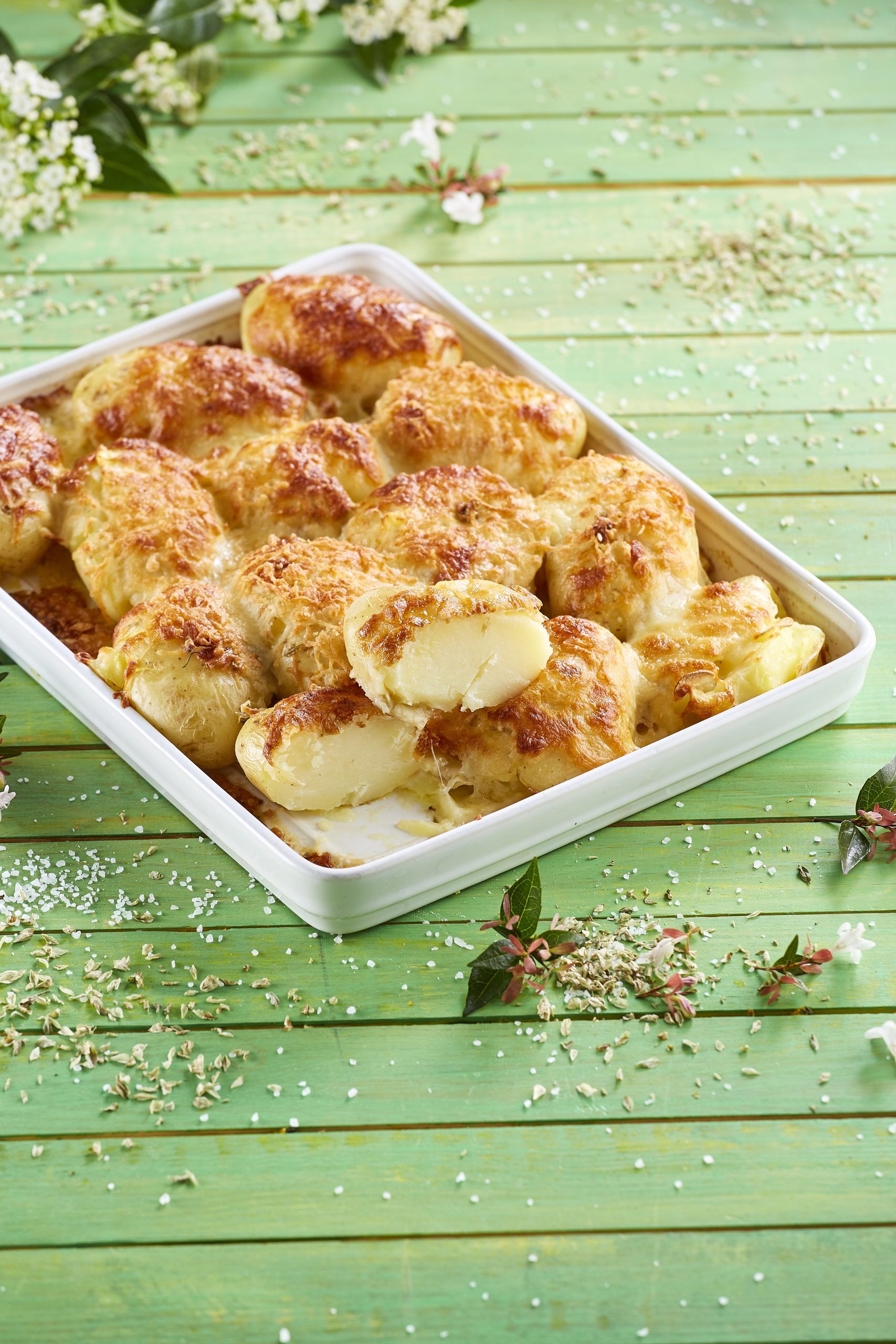 Batatas com queijo e alho