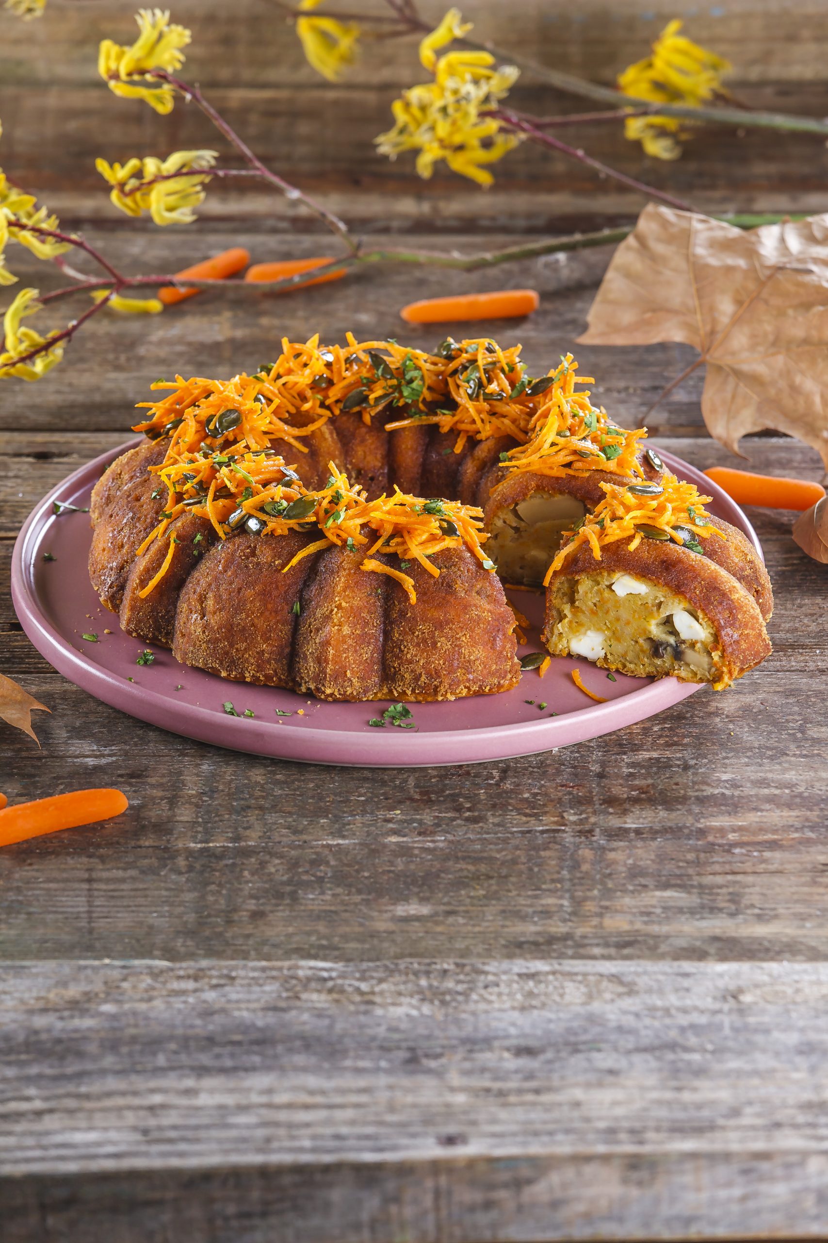 Bolo de cenoura e cogumelos