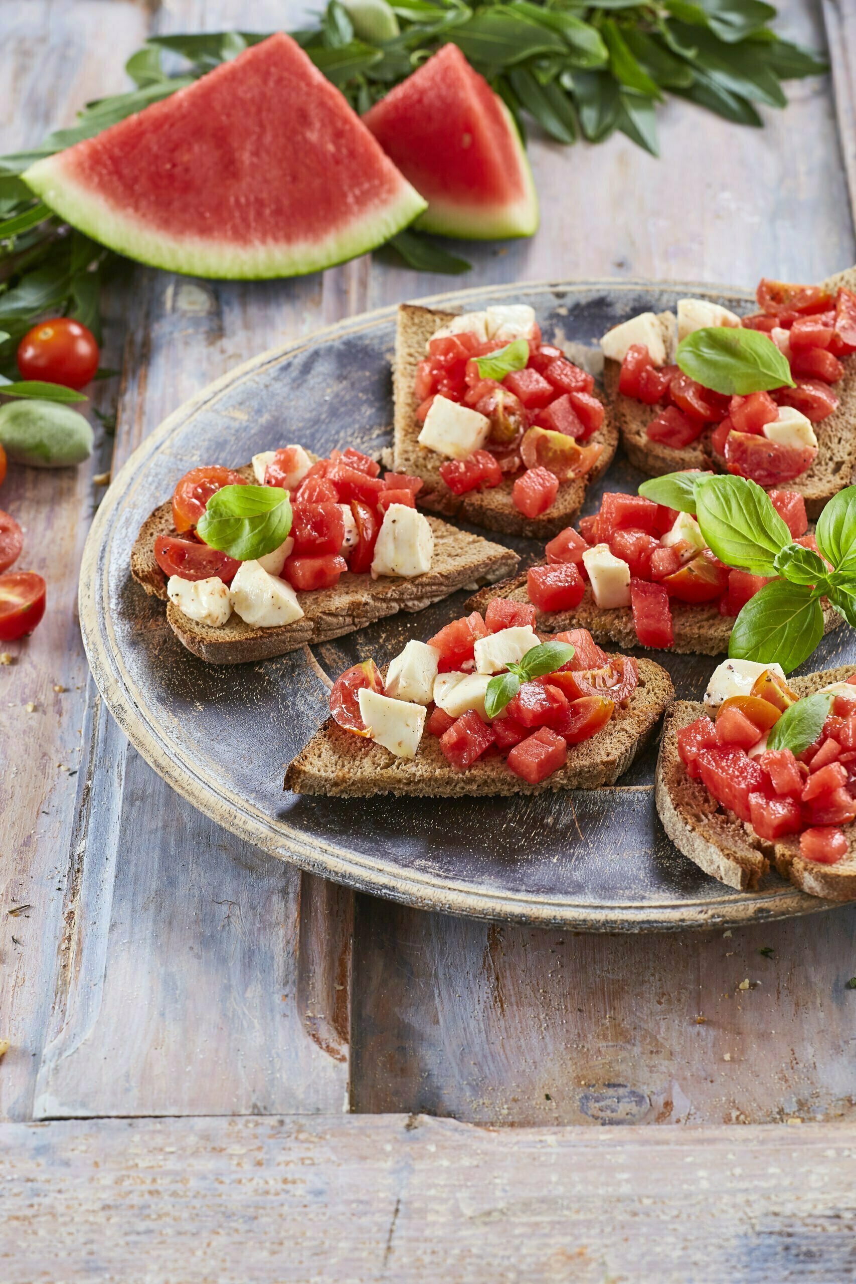 Bruschetta com melancia picante