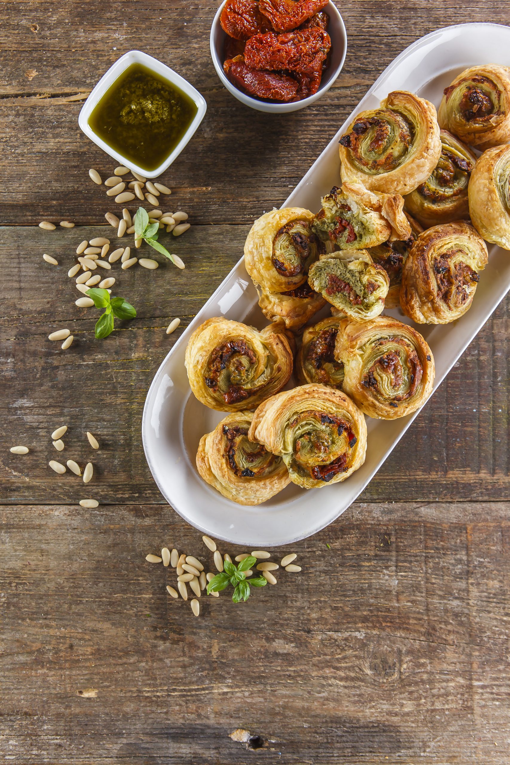 Caracóis de tomate seco e pesto