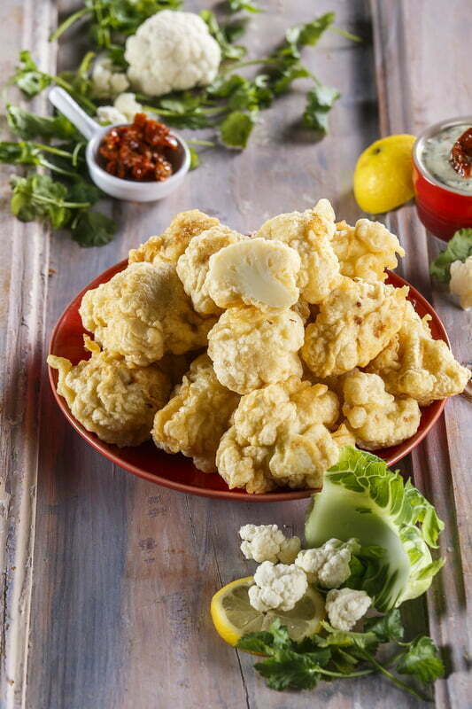 Couve-flor frita com molho de iogurte e mostarda