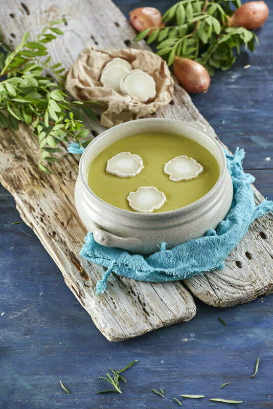 Creme de espargos com queijo de cabra