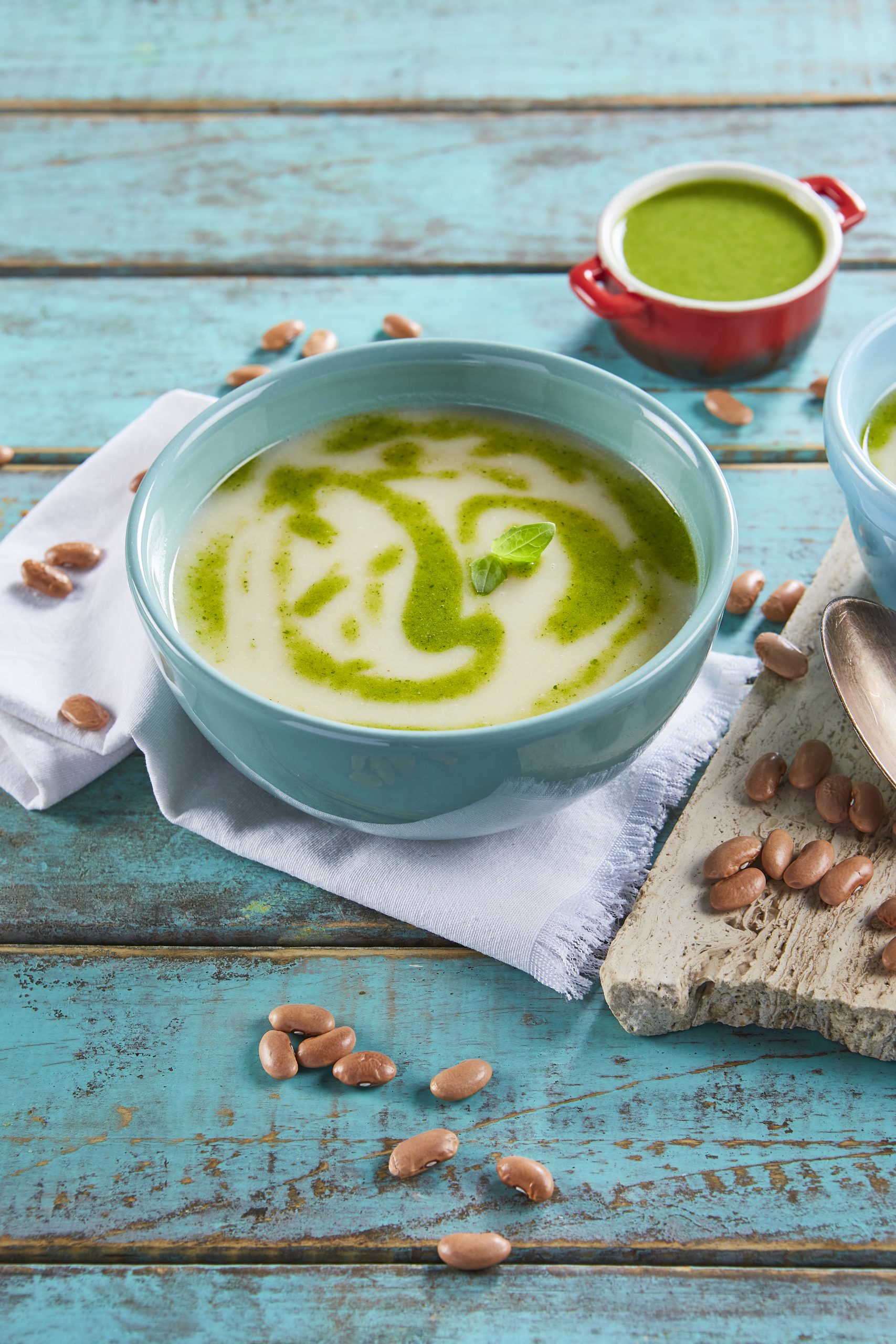 Creme de feijão manteiga com pesto