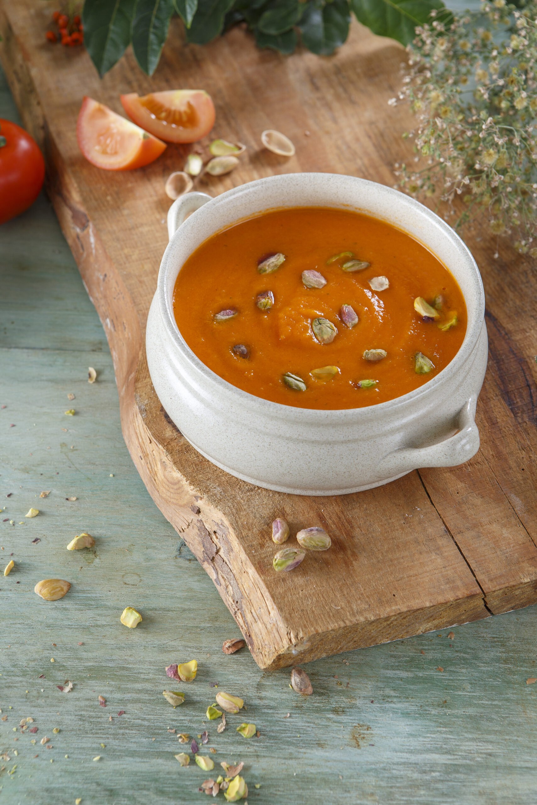 Creme de tomate e pistácios