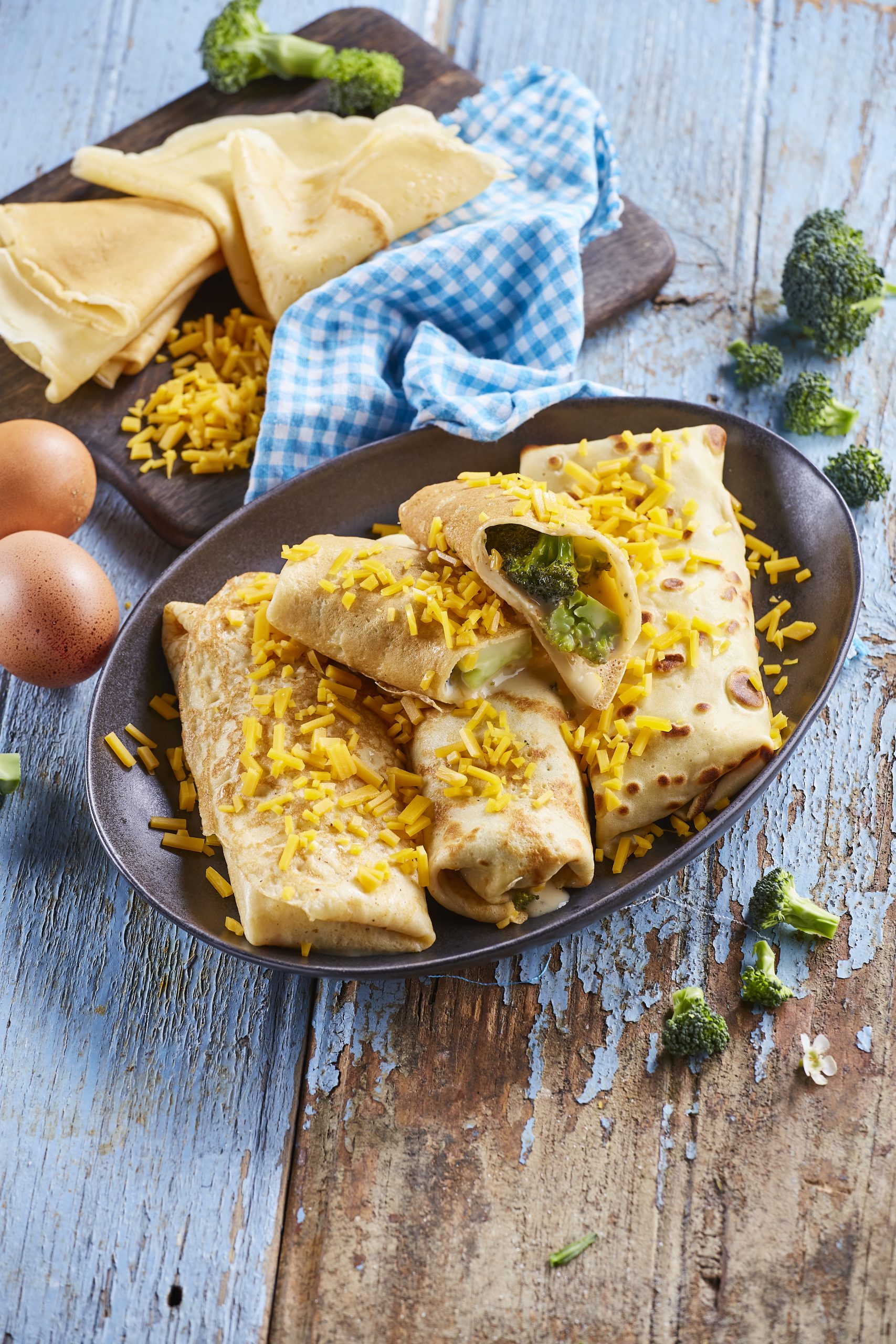 Crepes de brócolos e cheddar