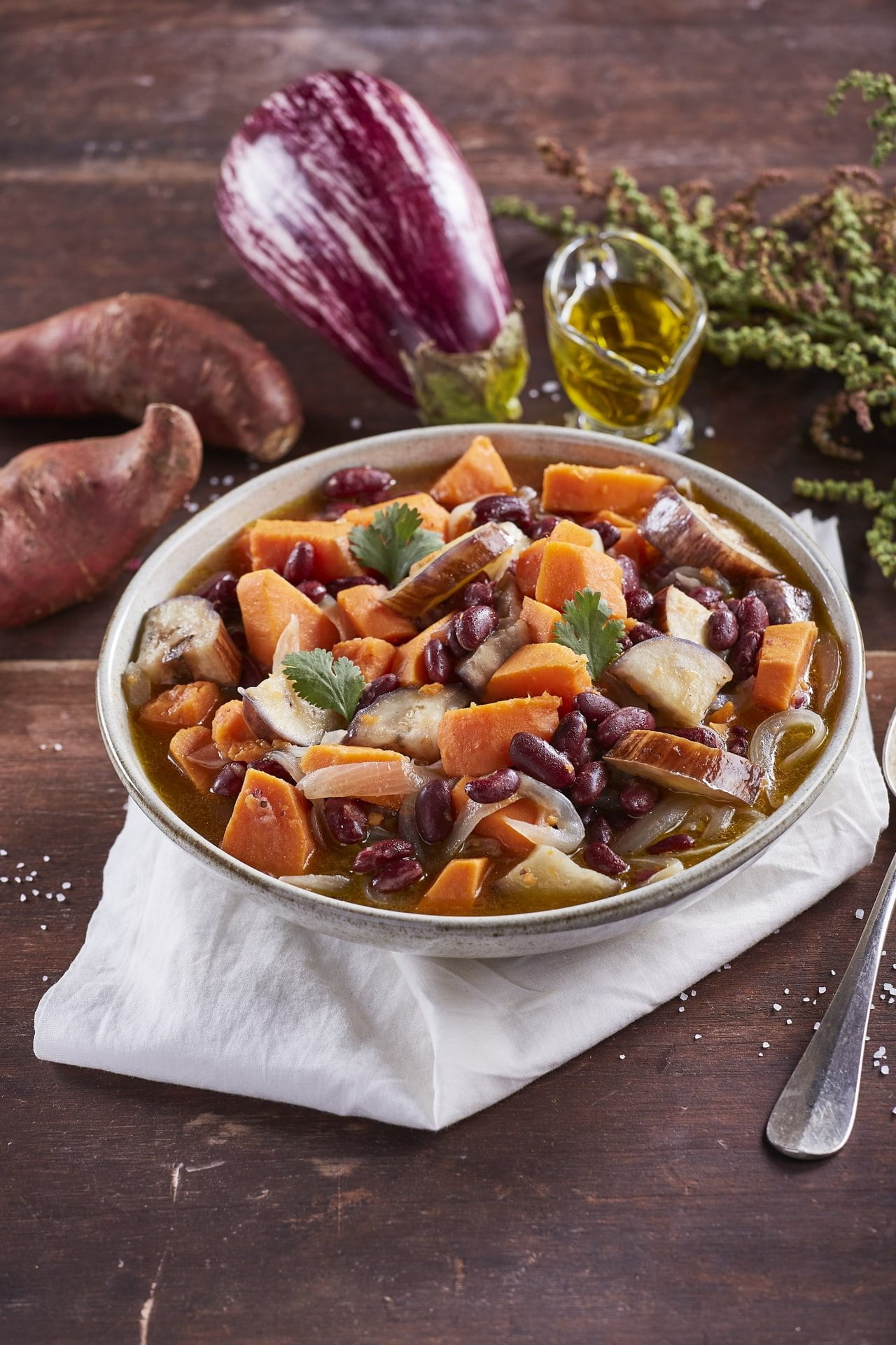 Feijoada com batata-doce e beringela