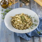 Tagliatelle com pesto de brócolos