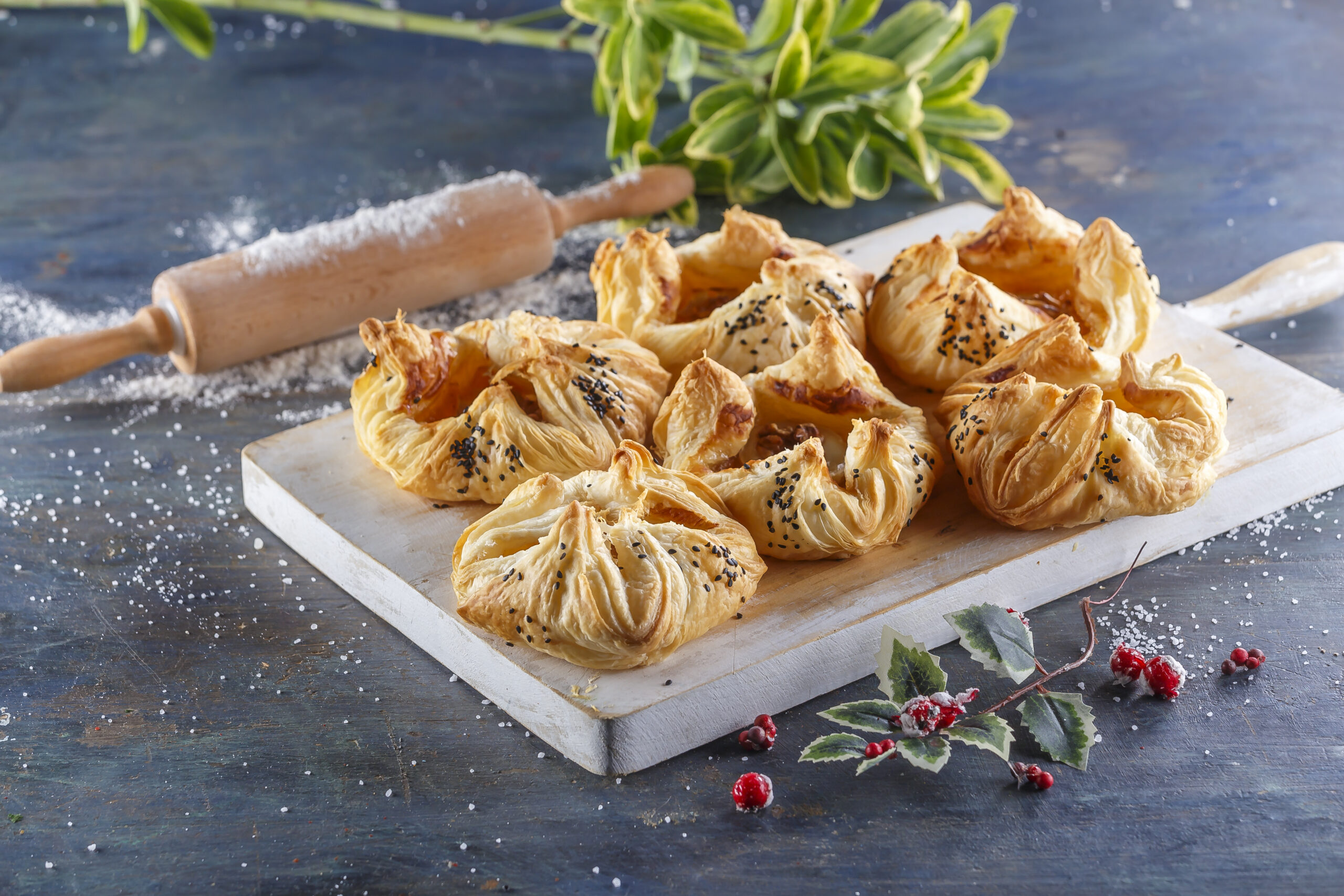 Folhado de queijo de cabra com compota e nozes @TeleCulinária