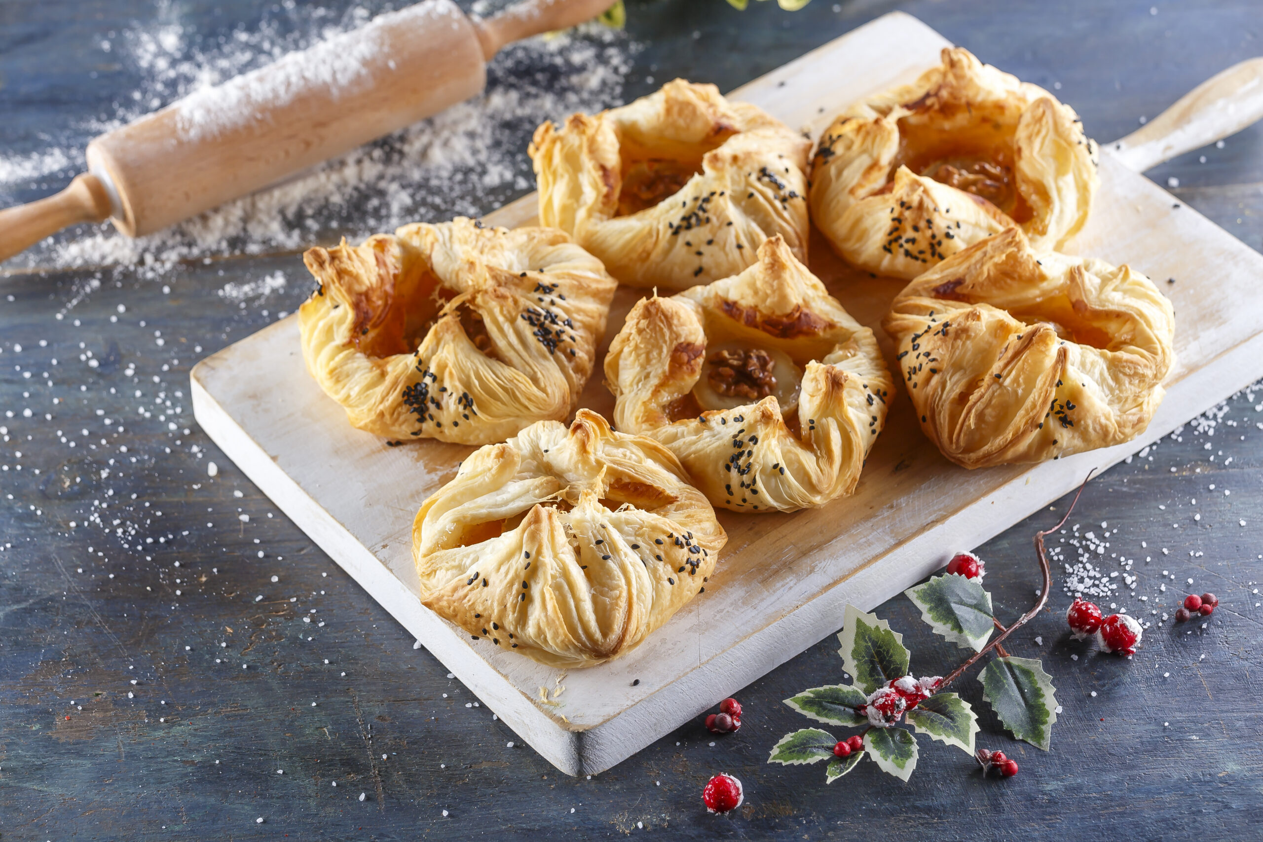 Folhados de queijo de cabra com compota e nozes @Teleculinária