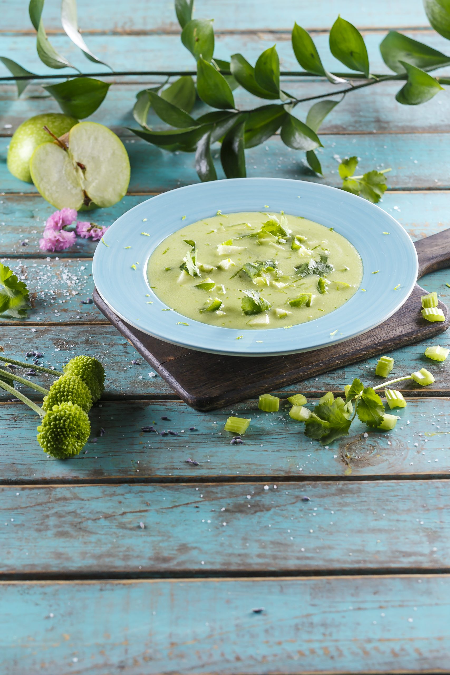 Gaspacho de aipo com maçã