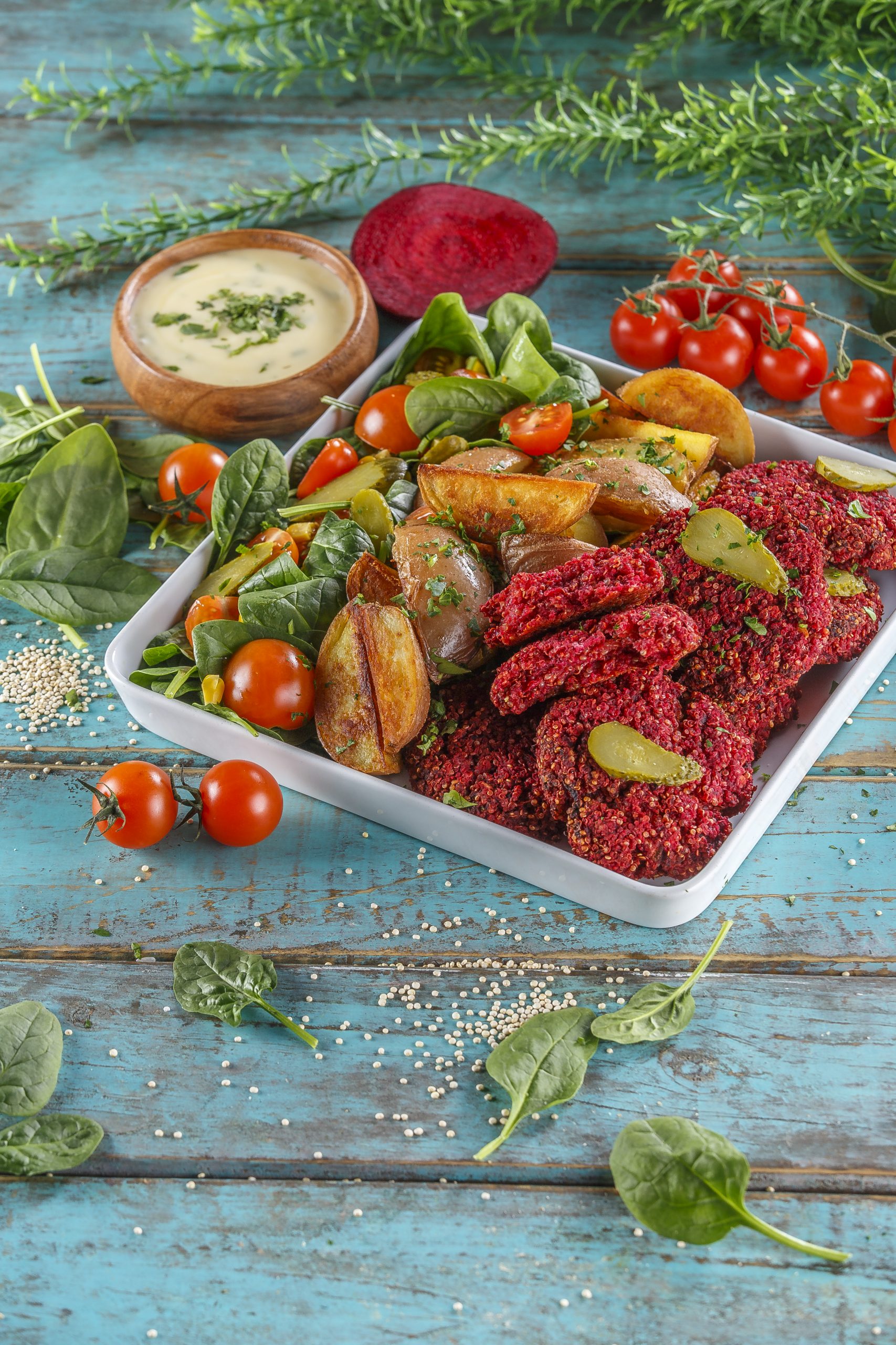 Hambúrgueres de quinoa e beterraba
