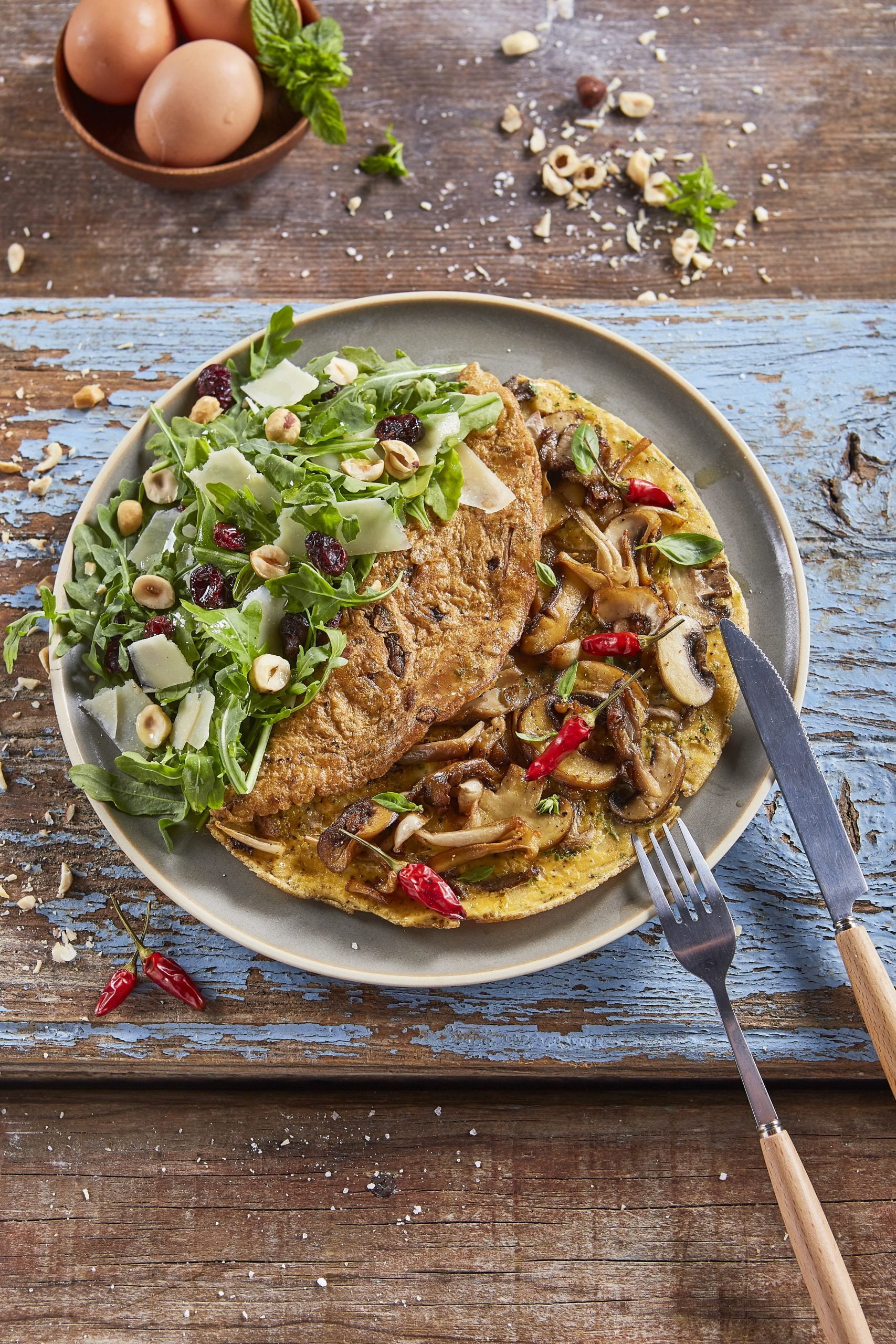 Omelete de cogumelos com salada rica
