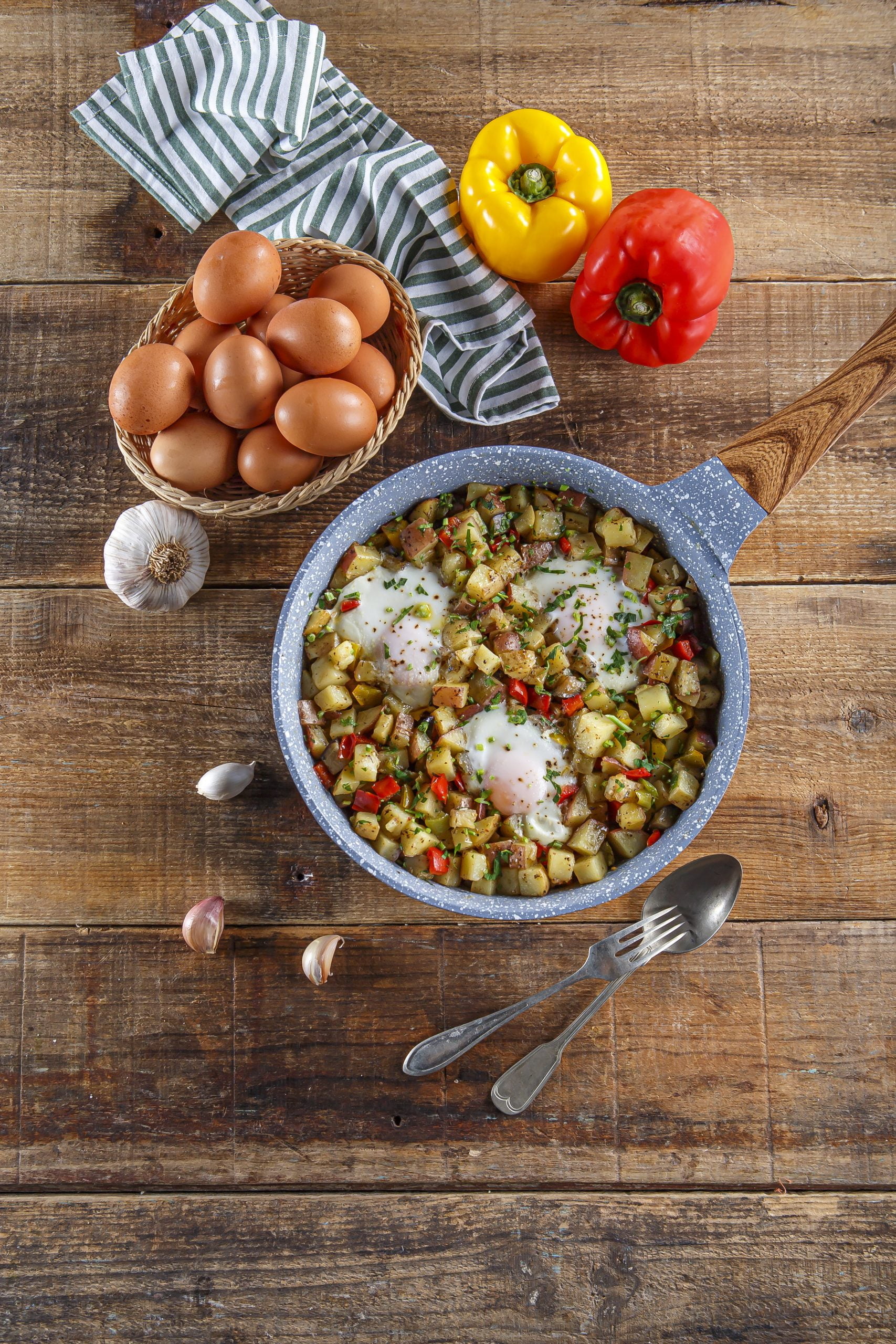 Ovos rotos com pimentos