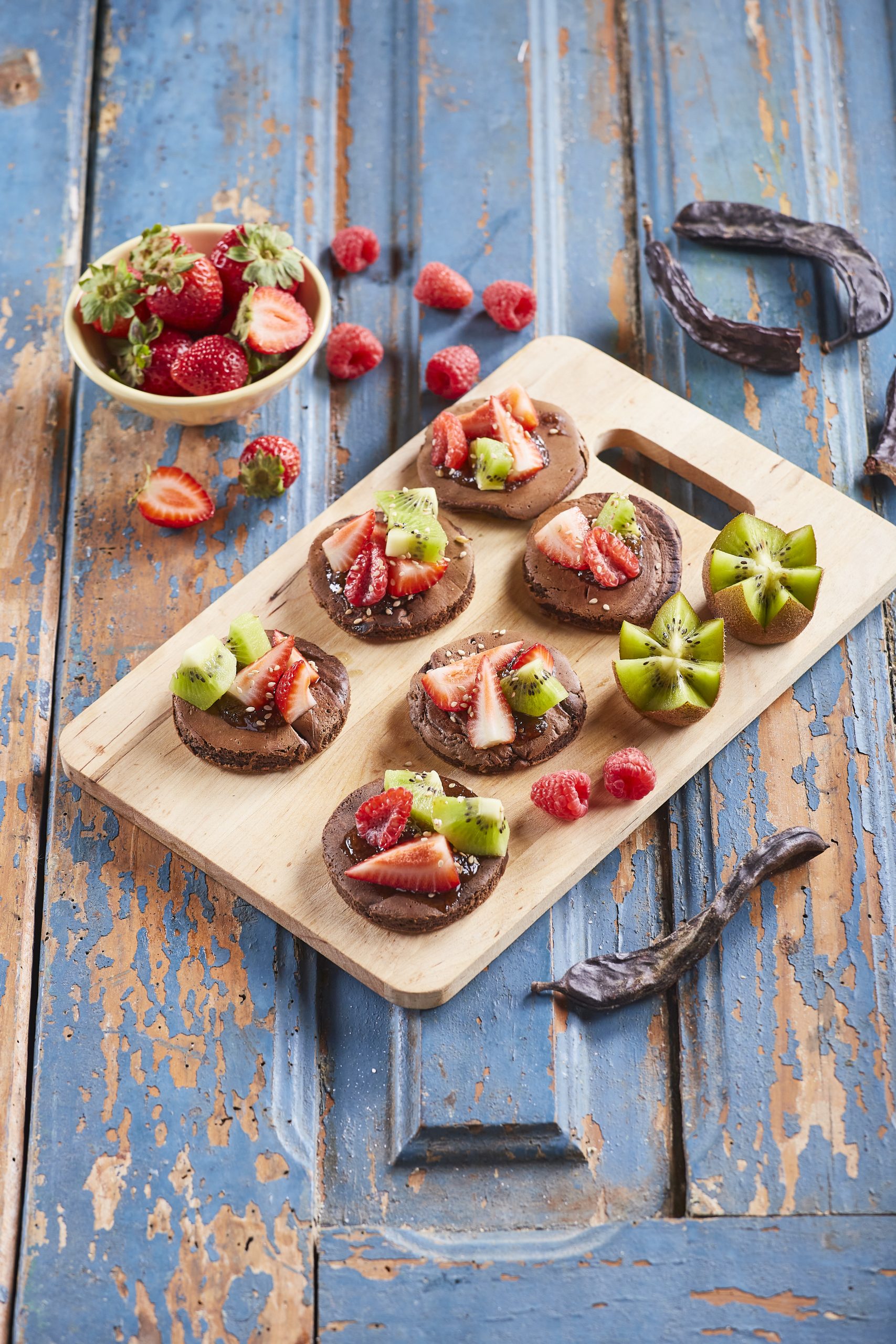 Panquecas de alfarroba cacau e fruta