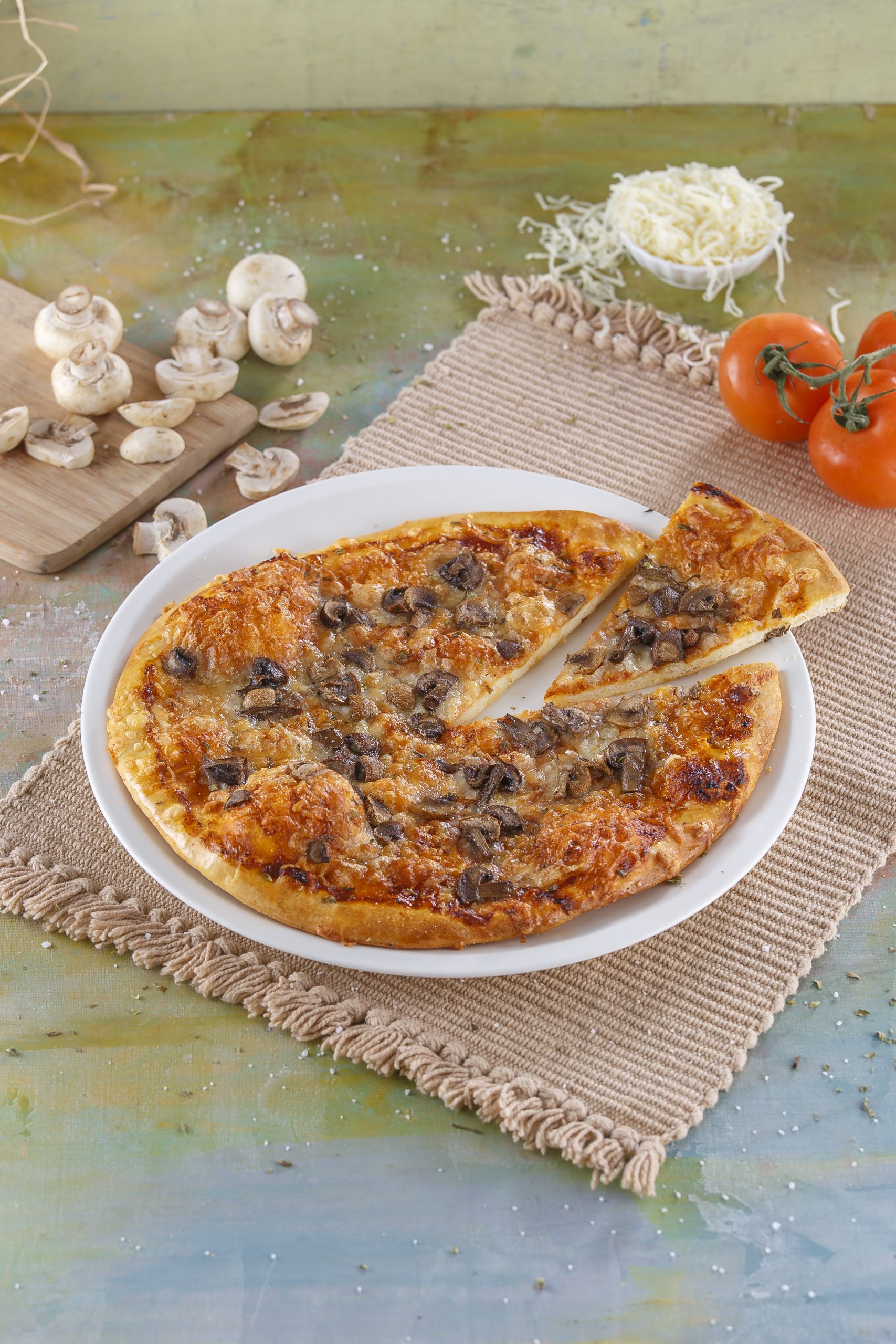 Pizza de cogumelos e queijo
