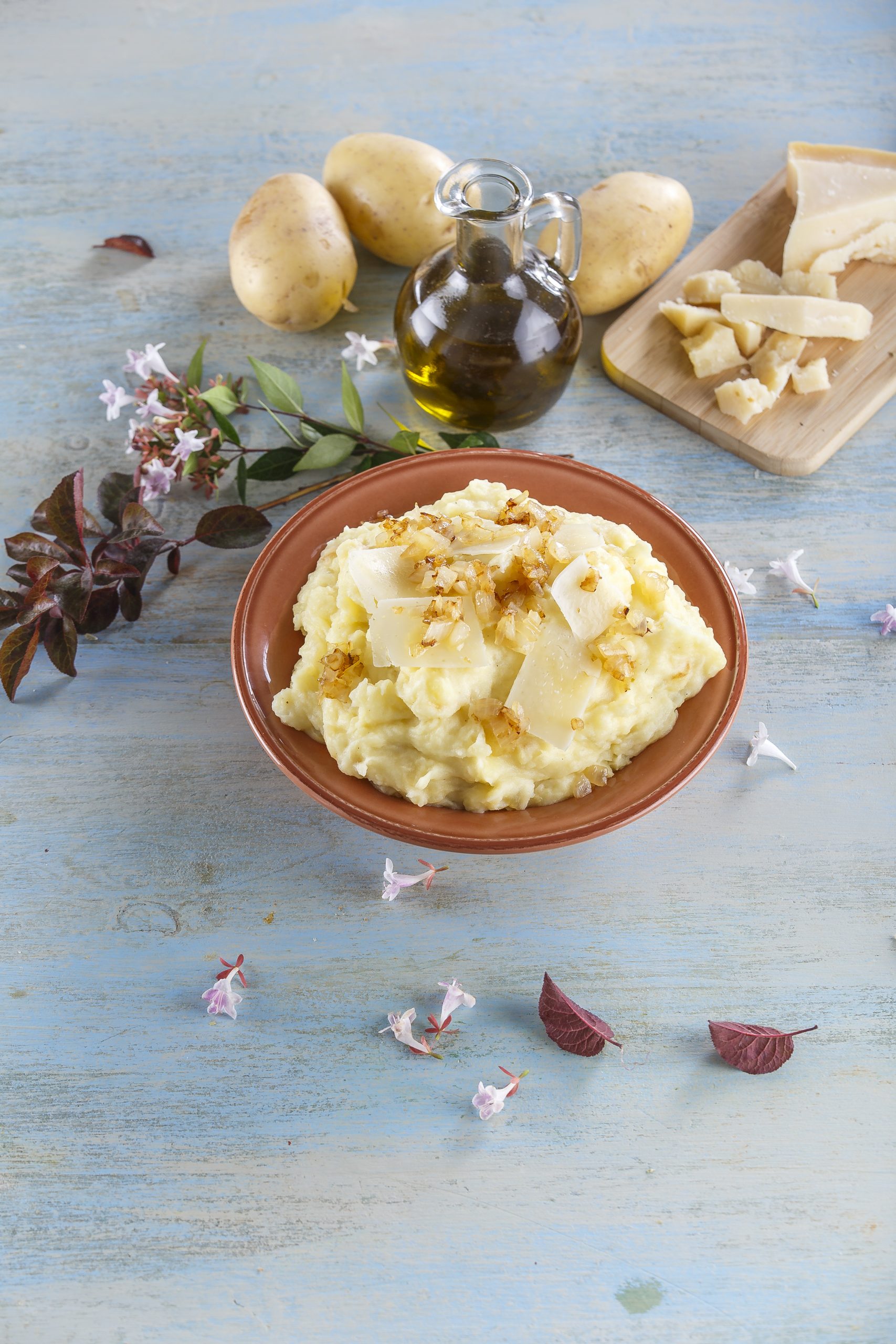 Puré de batata com cebola frita