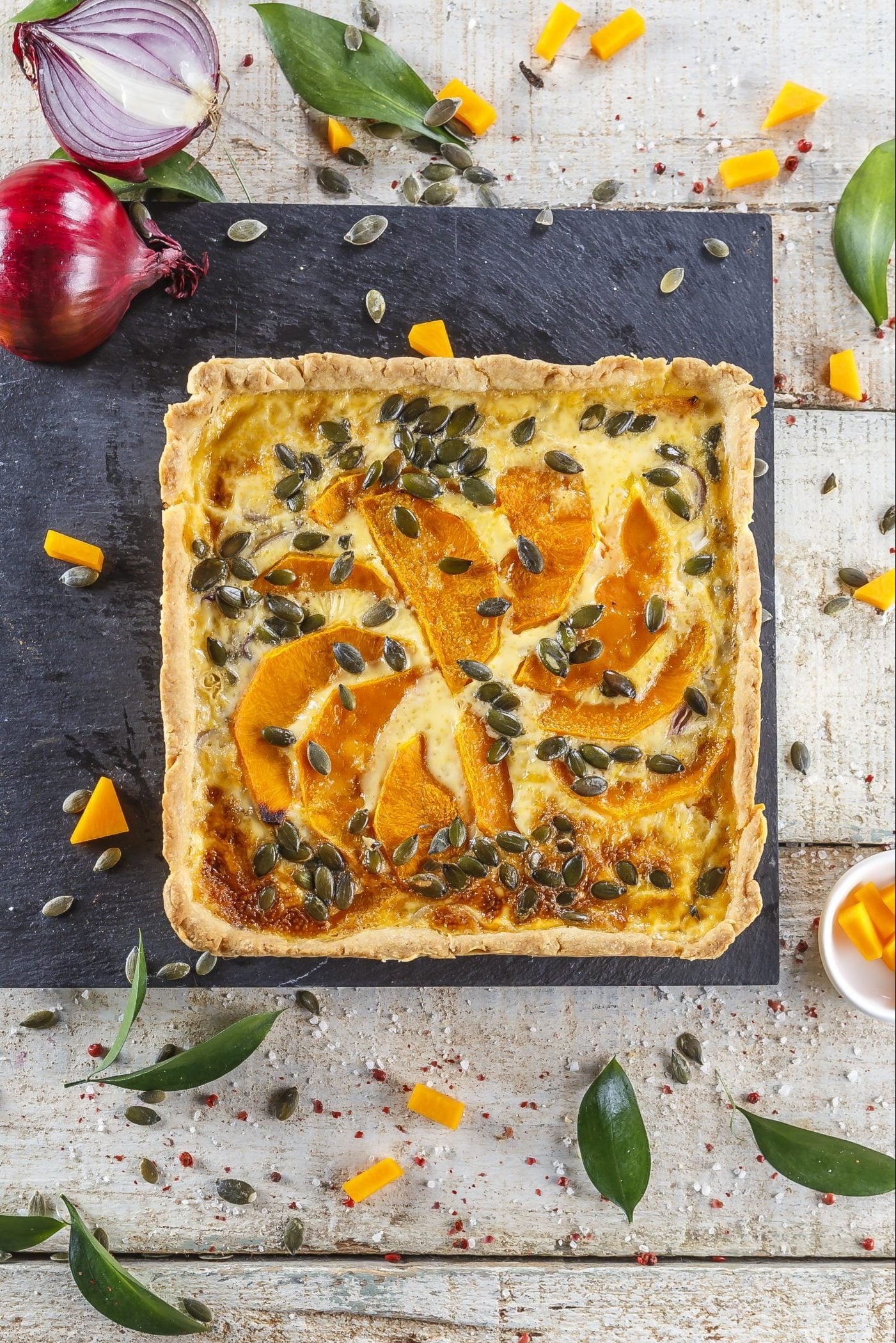 Quiche de abóbora e cebola roxa