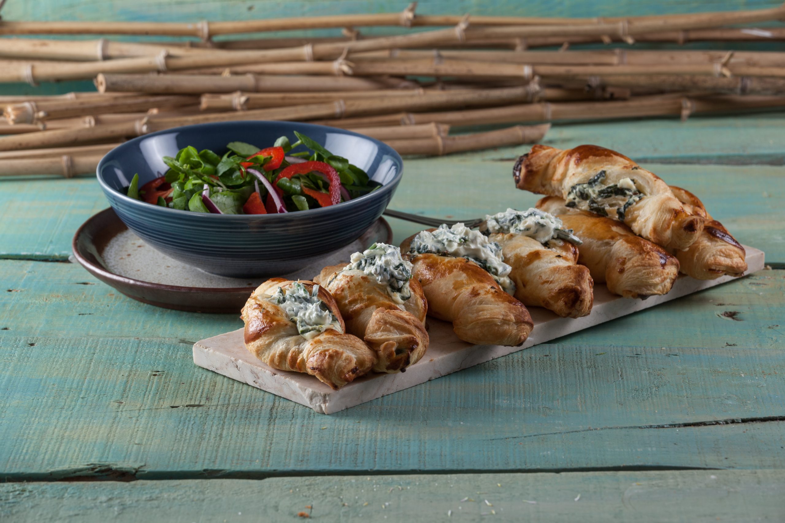 Folhados com espinafres e queijo-creme