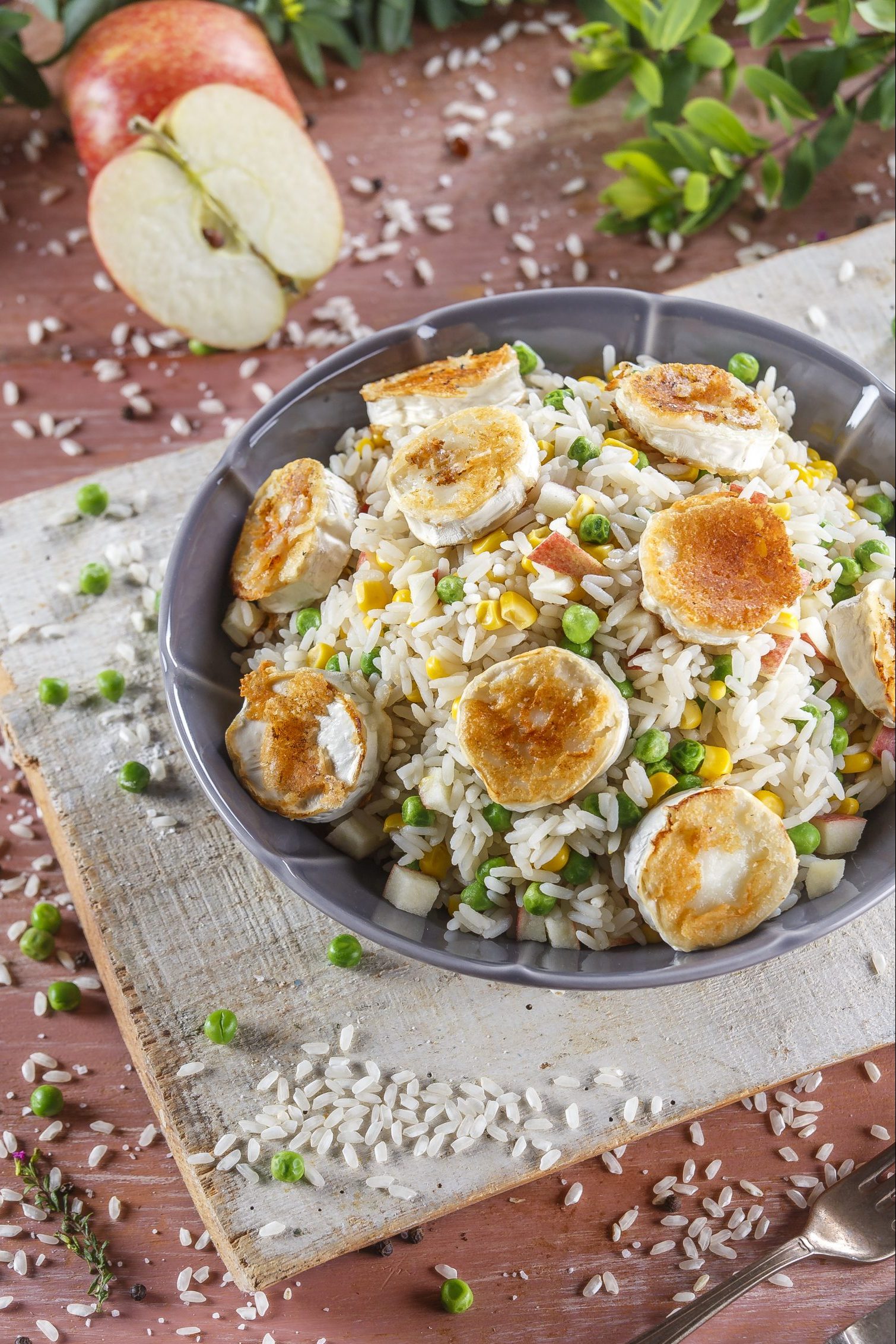 Salada de arroz com queijo de cabra