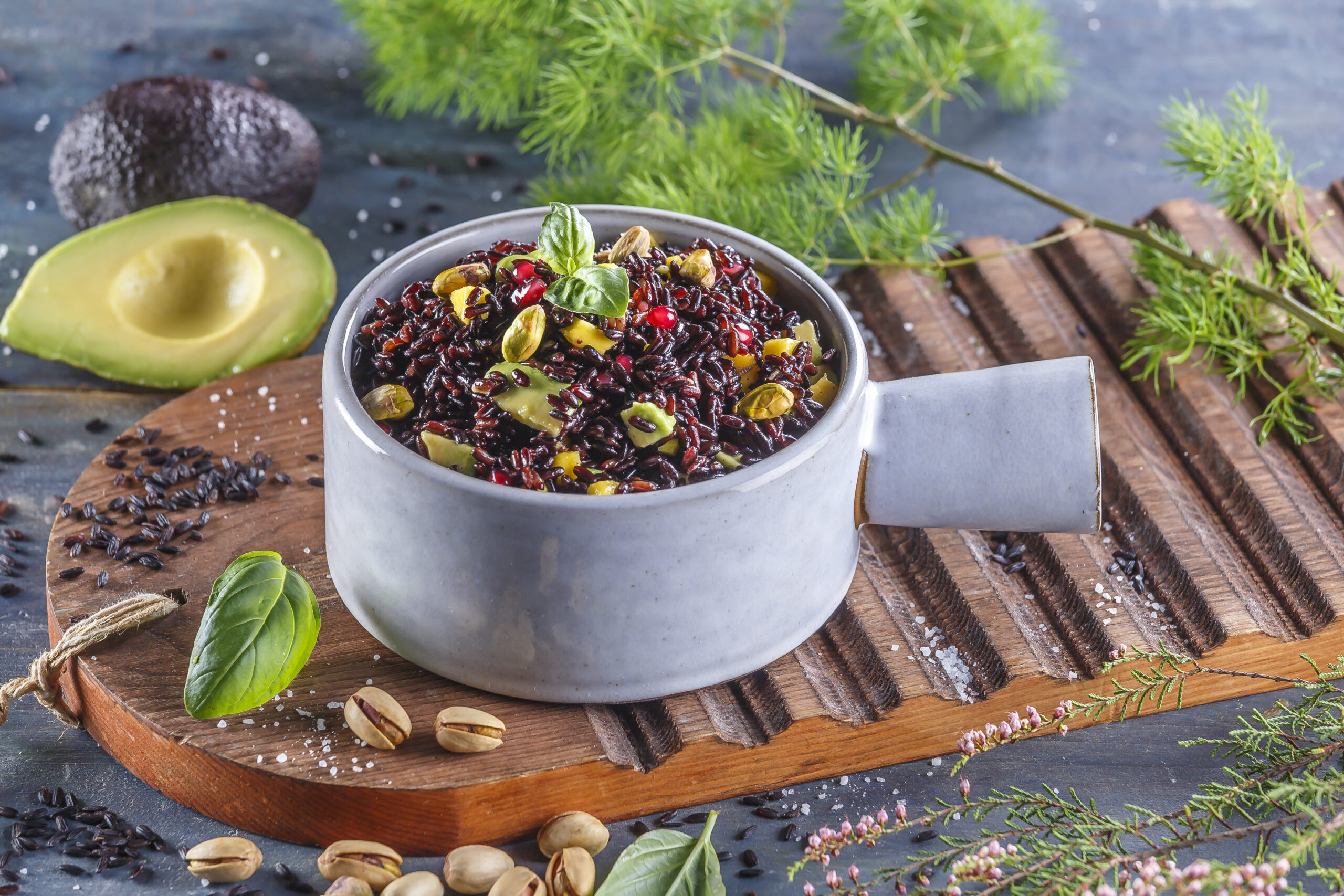 Salada de arroz negro com fruta @Teleculinária