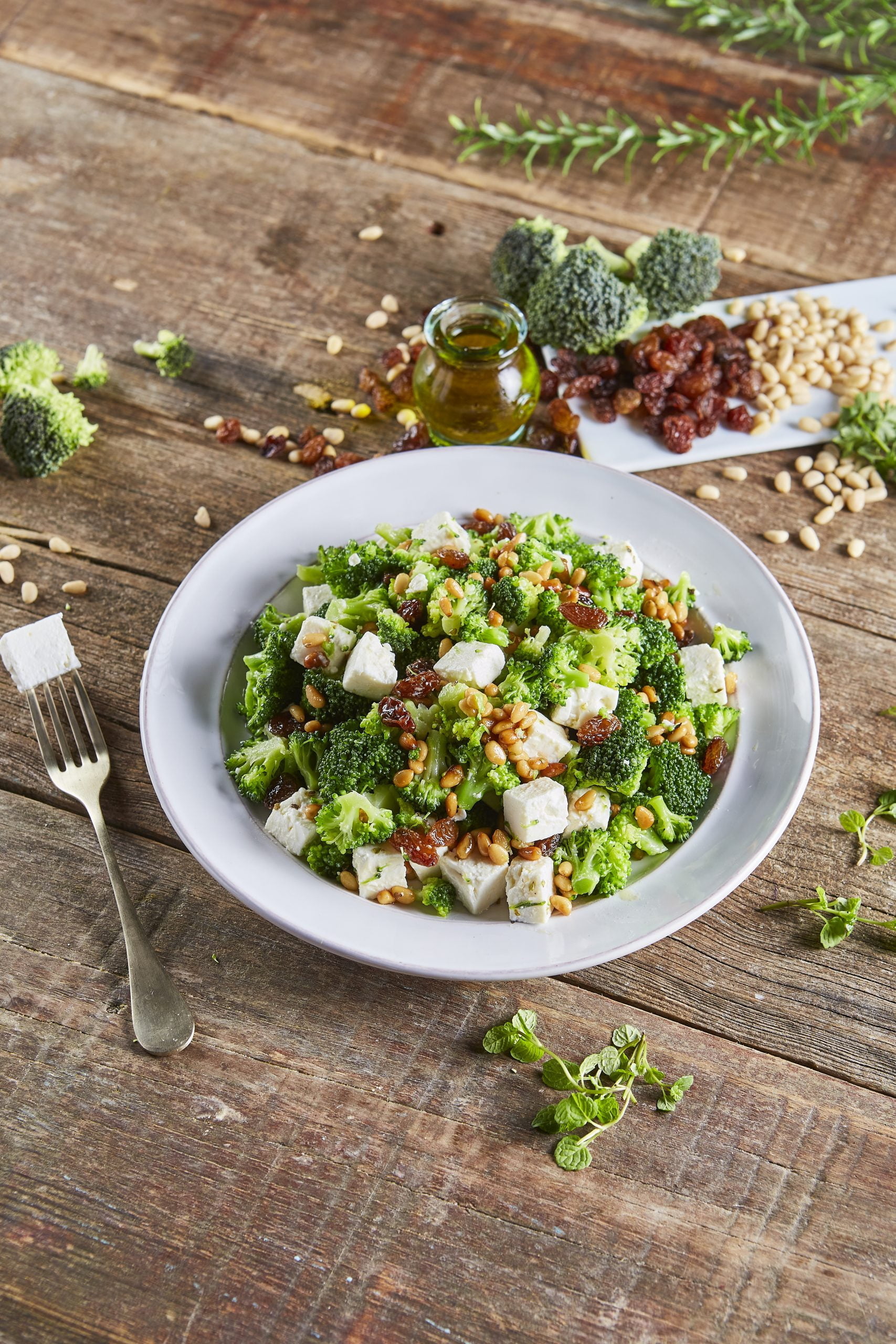 Salada de brócolos com feta