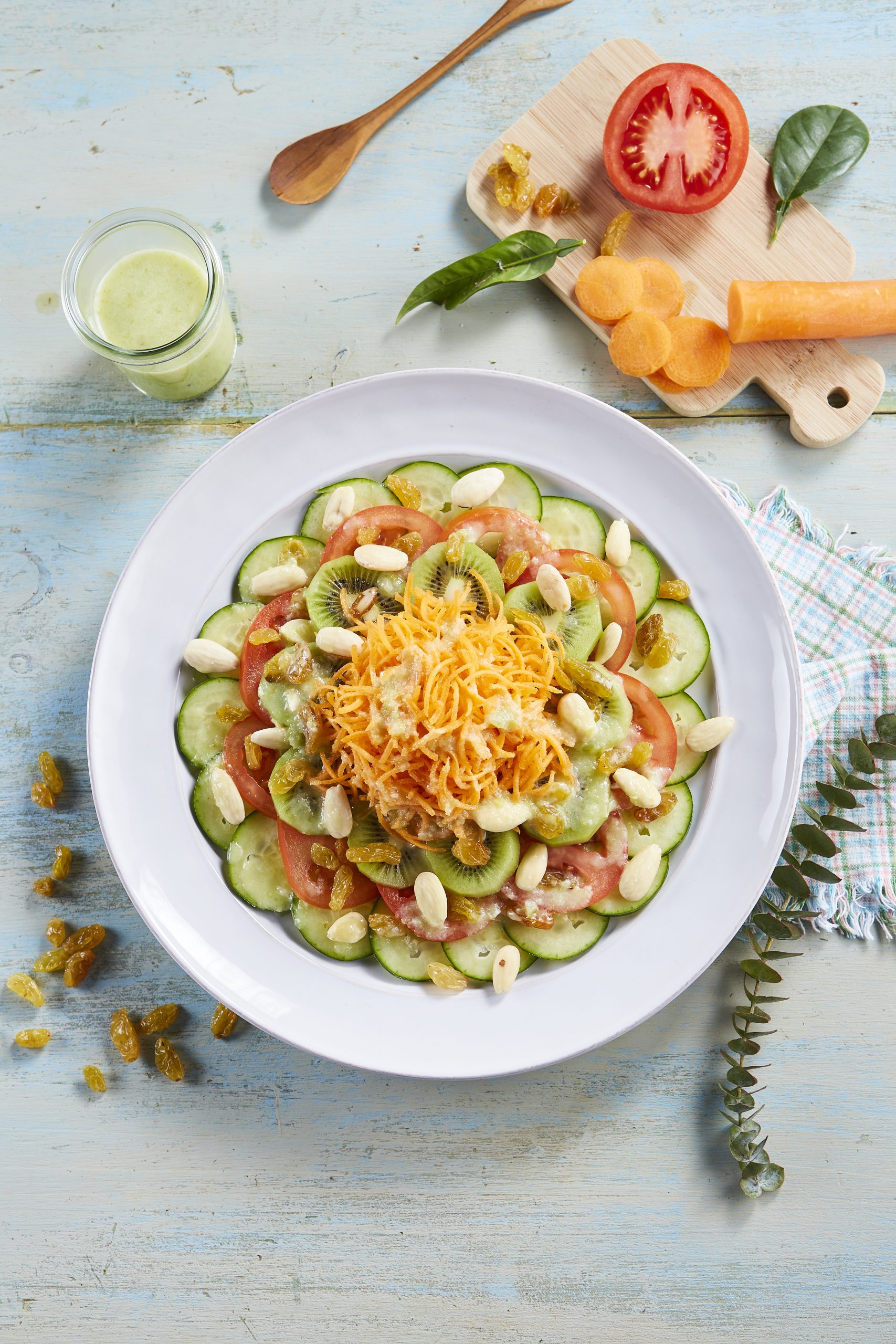 Salada de cenoura com molho de uva