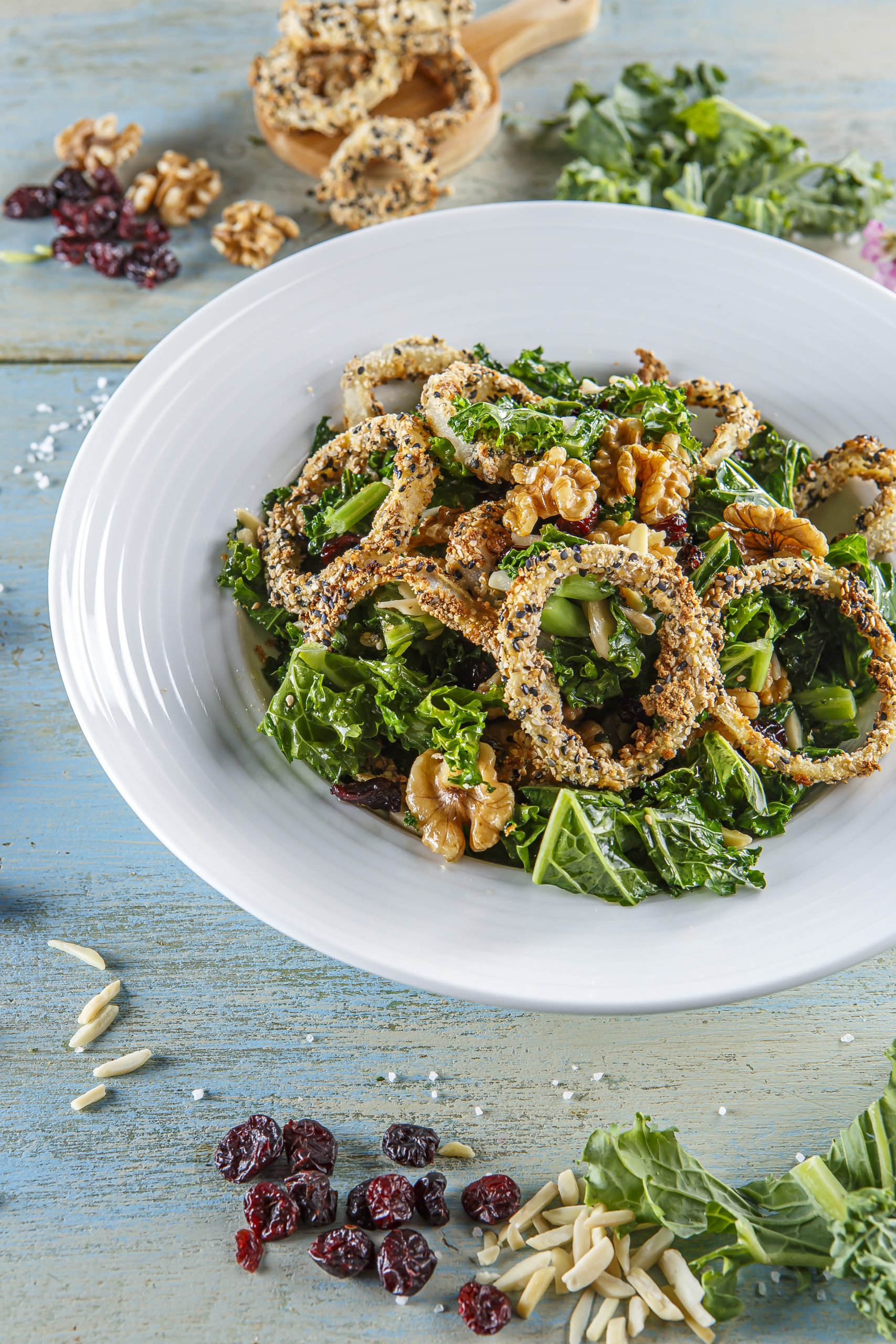 Couve kale salteada com aros de cebola