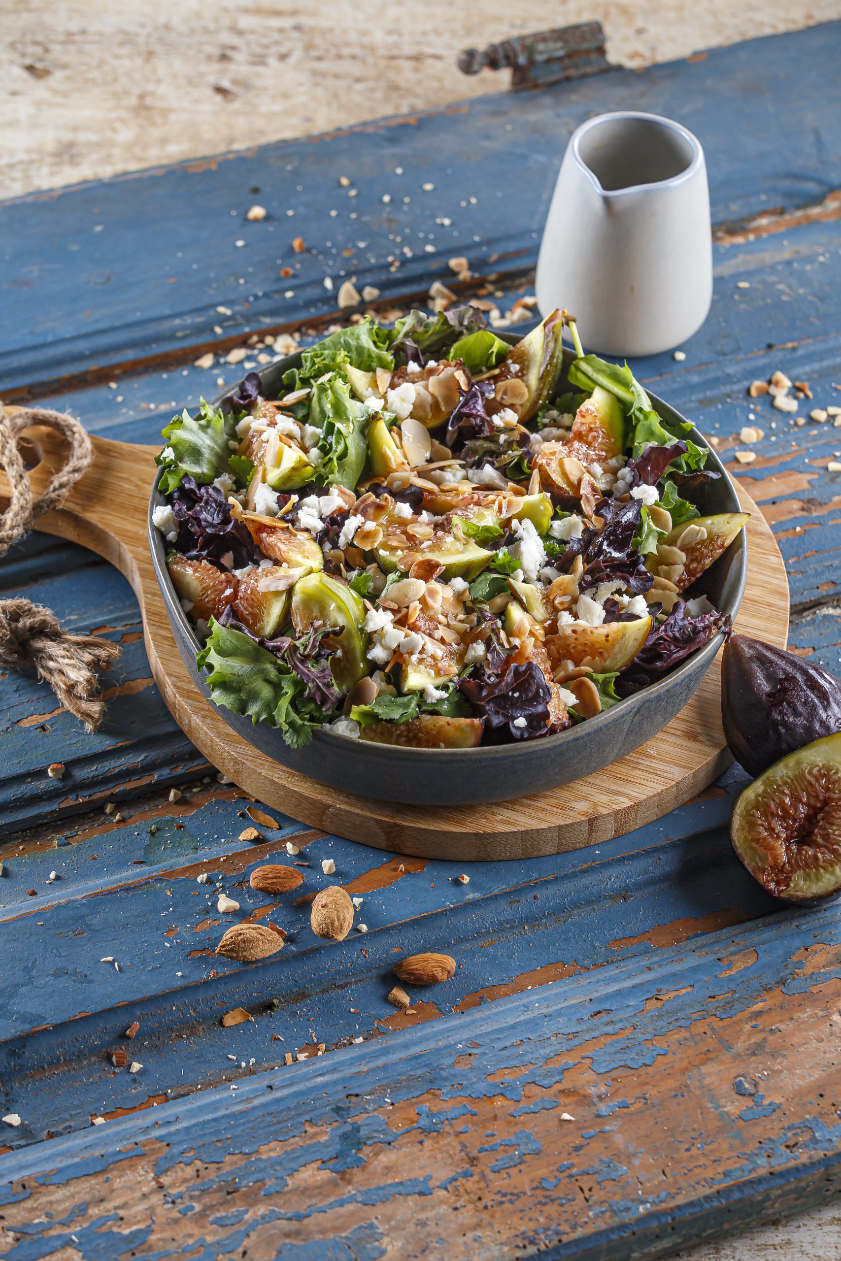 Salada de figos e amêndoas