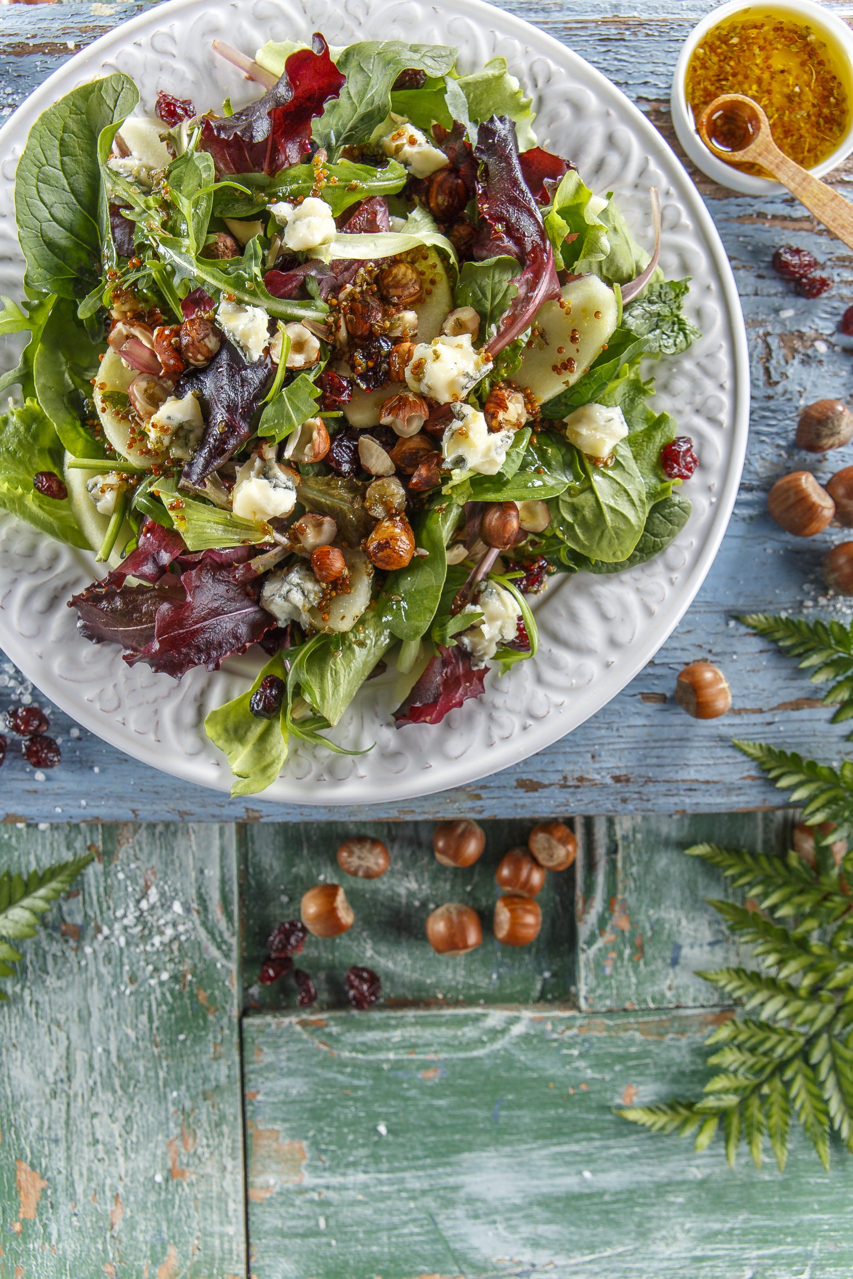 Salada de maçã e frutos do bosque